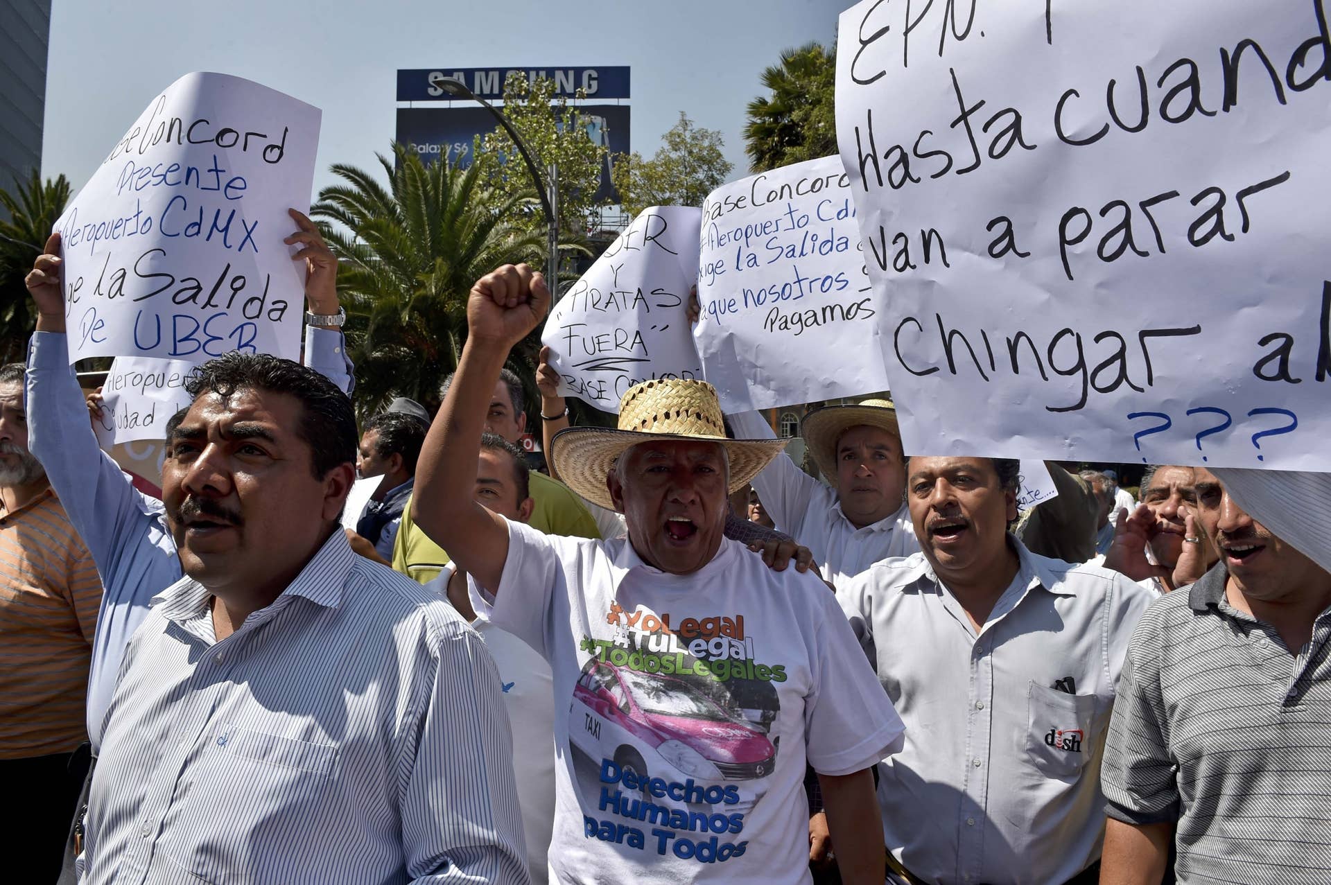 MEXICO-TRANSPORT-TAXI-UBER-PROTEST