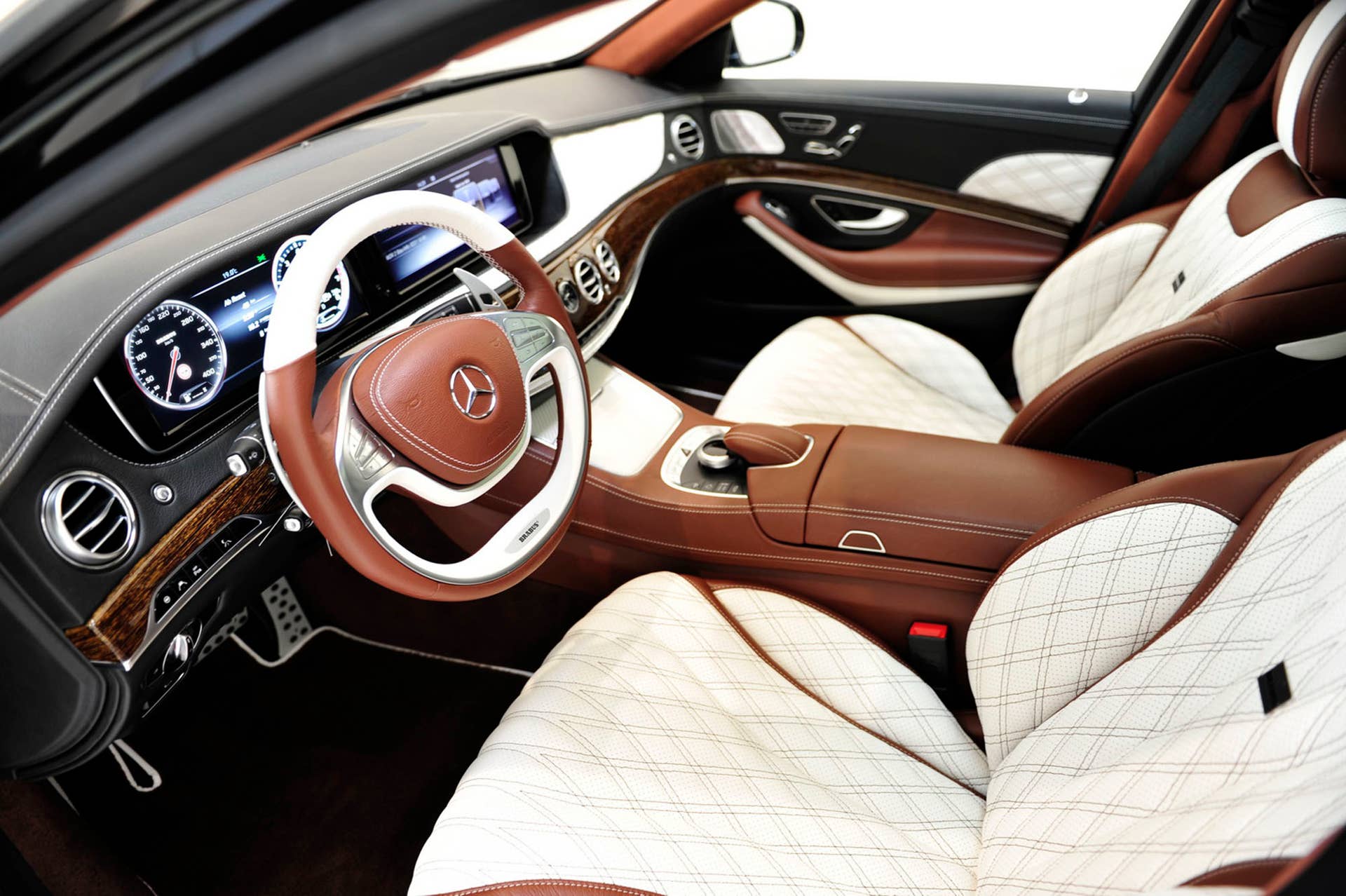 Mercedes-Maybach S600 Brabus interior