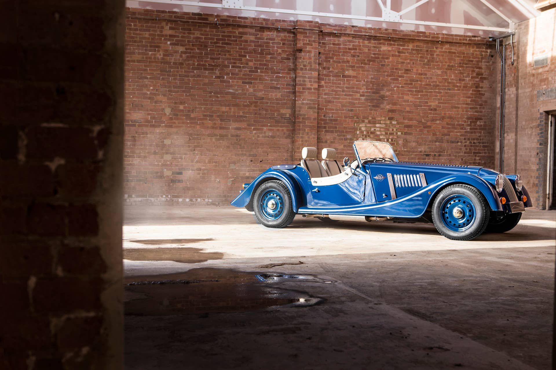 Morgan 4/4 80th Special Edition static front 3/4