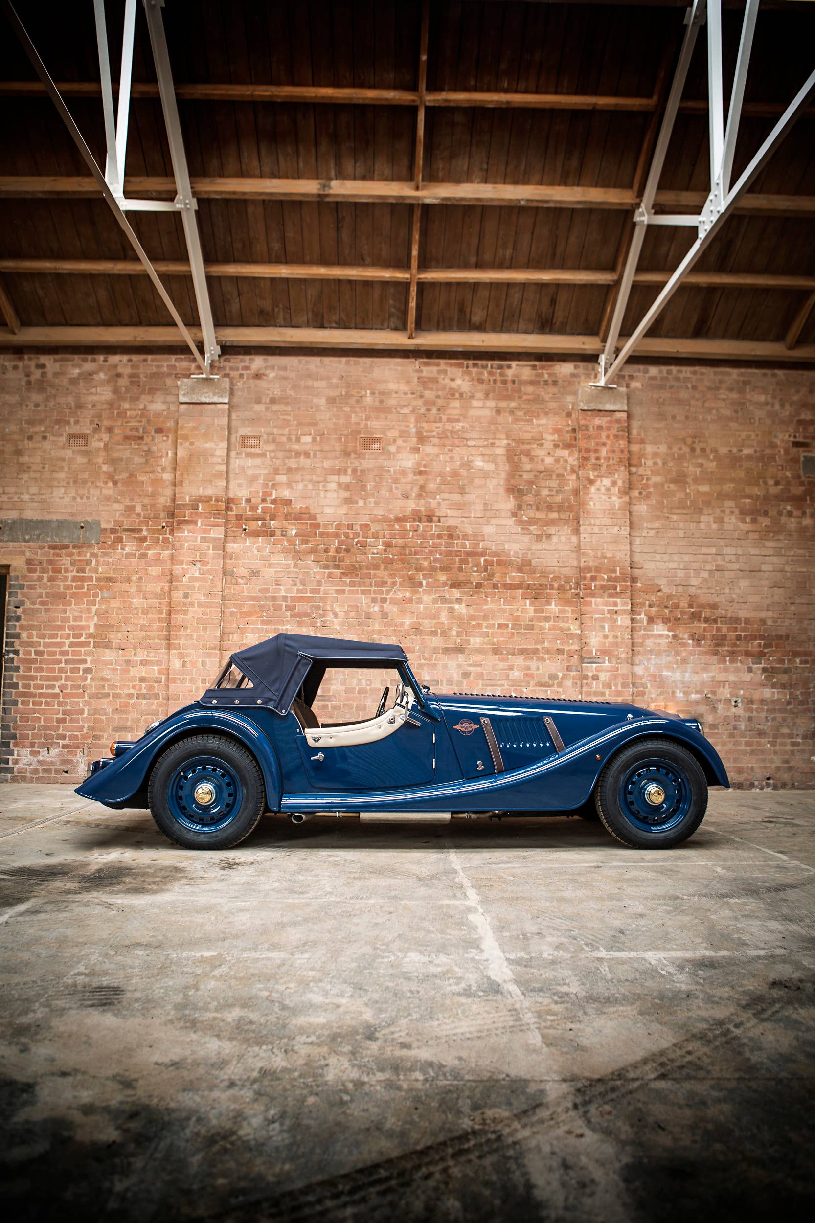 Morgan 4/4 80th Special Edition static profile