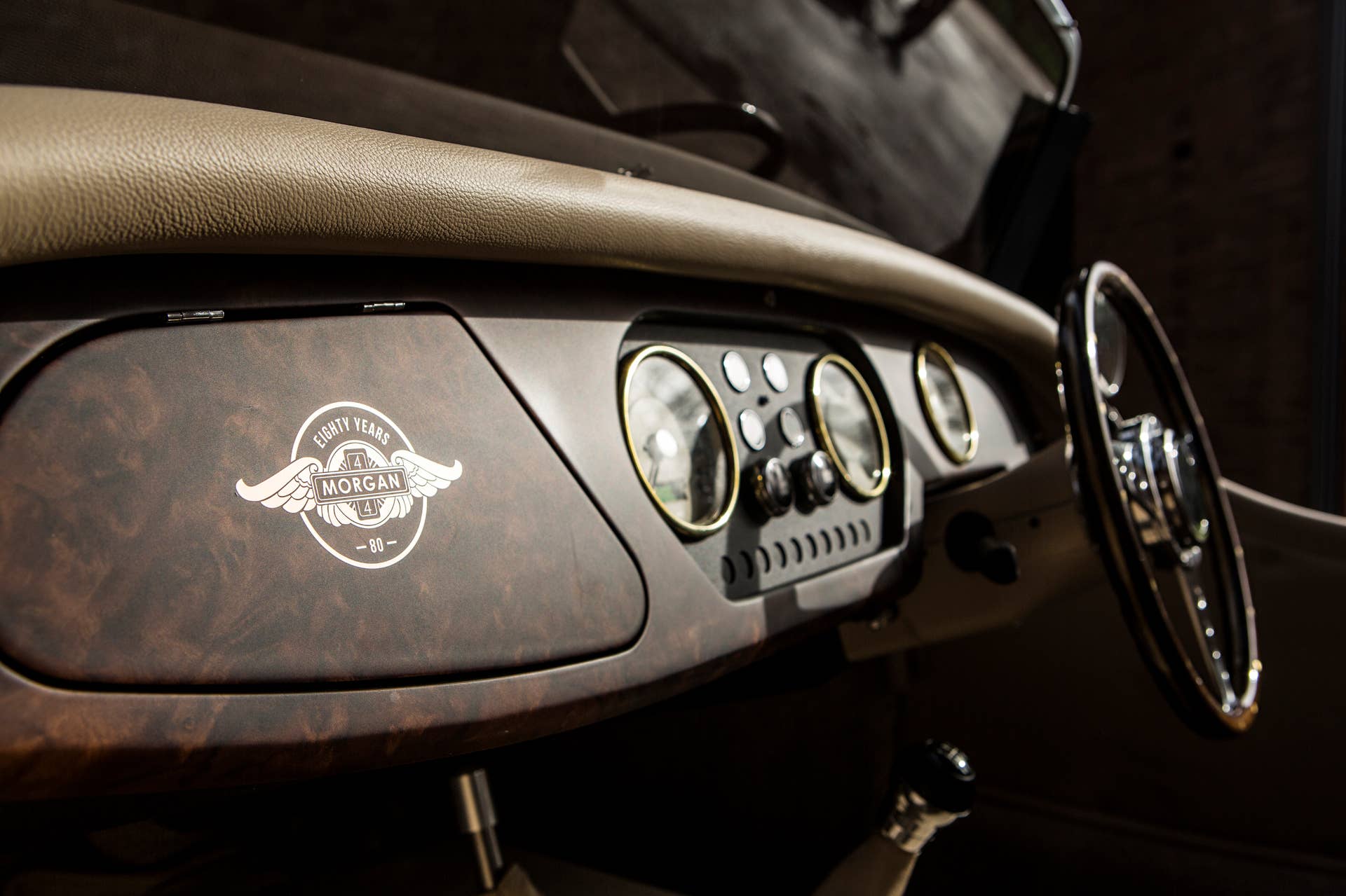 Morgan 4/4 80th Special Edition dashboard