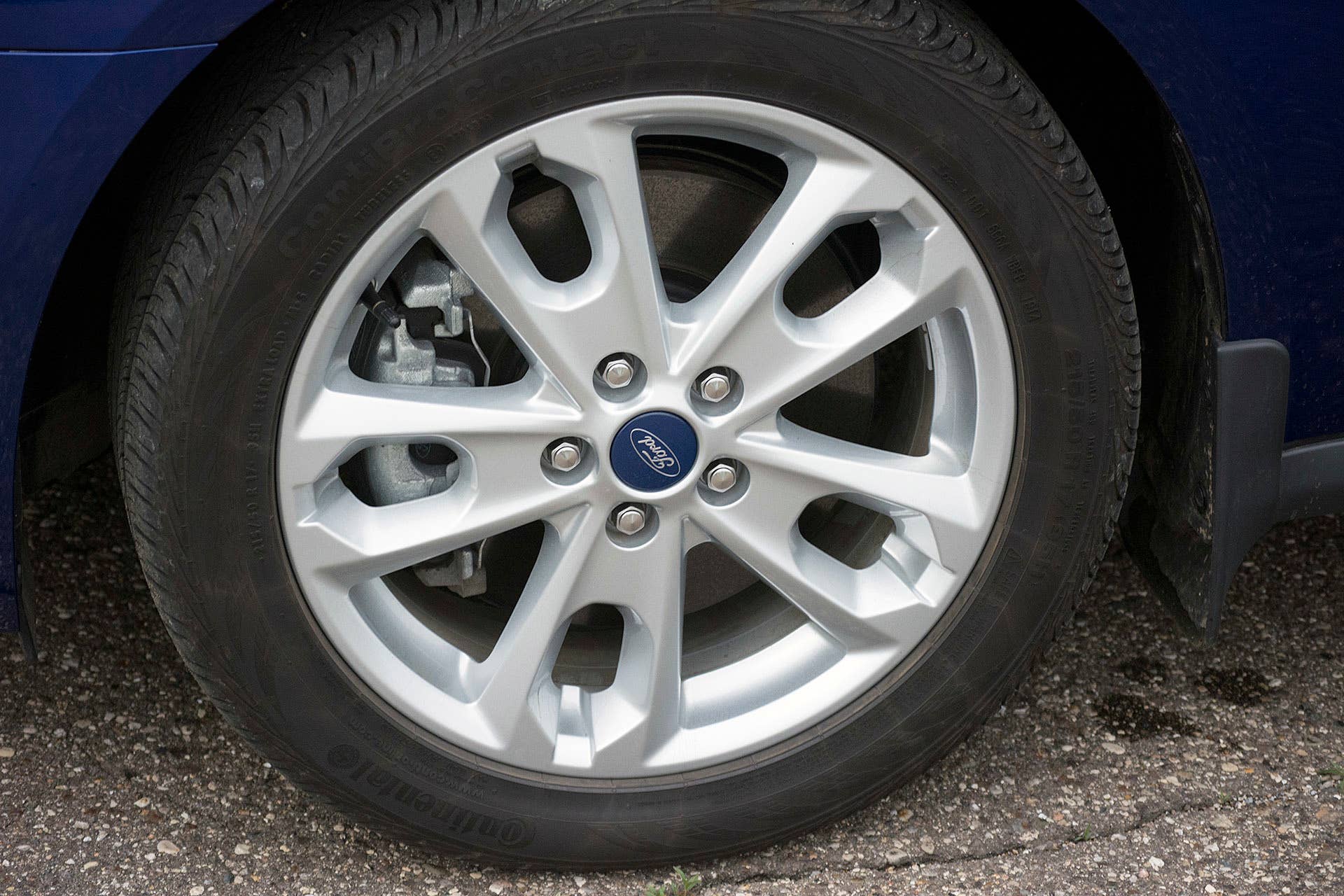 2015 Ford Transit Connect Wagon wheel
