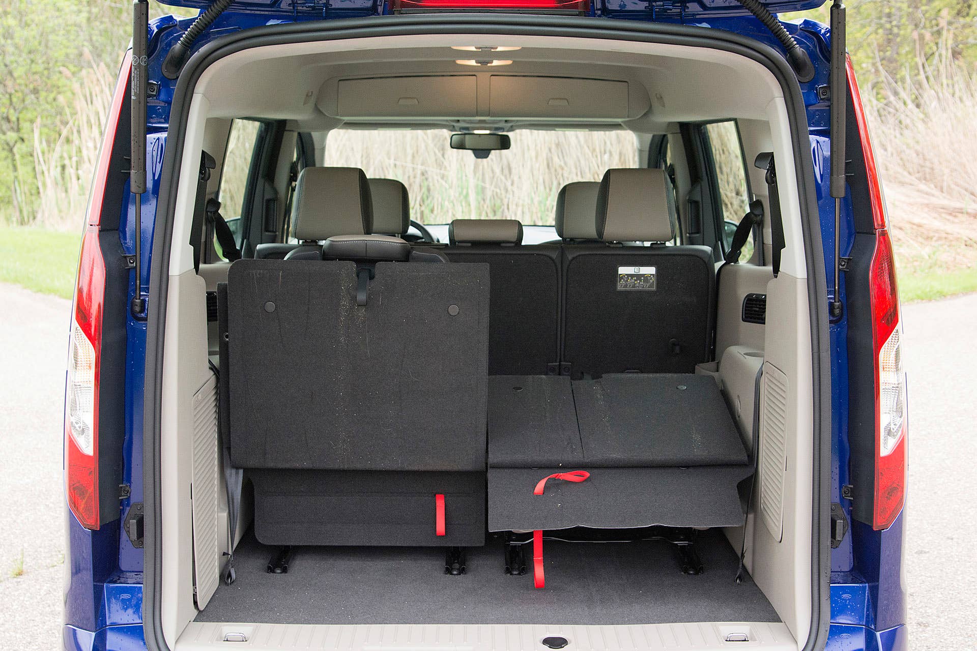 2015 Ford Transit Connect Wagon rear cargo area