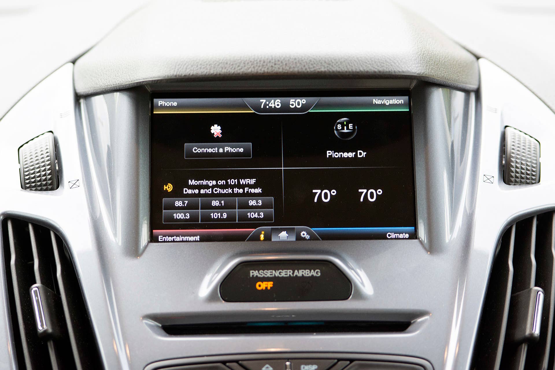 2015 Ford Transit Connect Wagon infotainment system