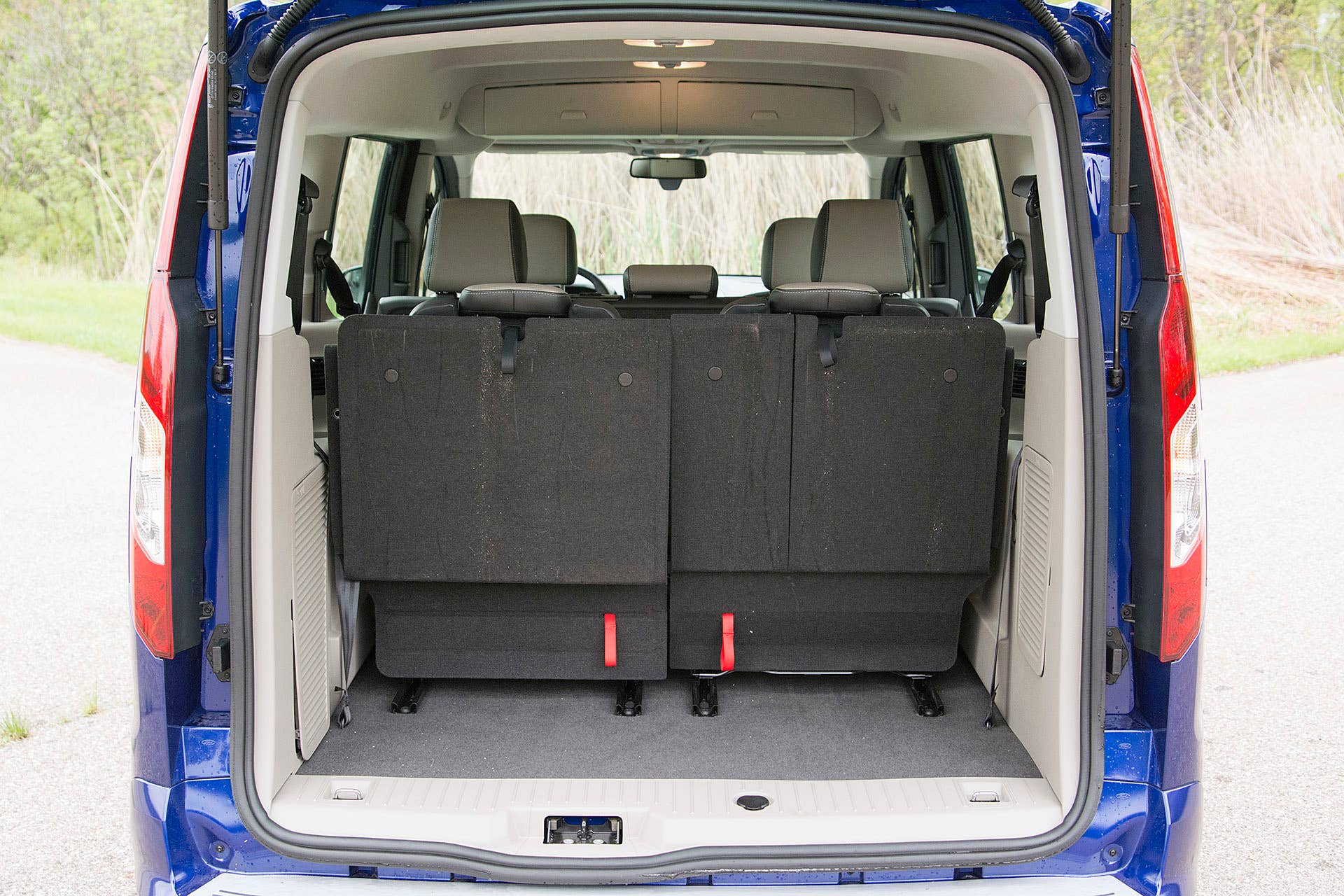 2015 Ford Transit Connect Wagon rear cargo area