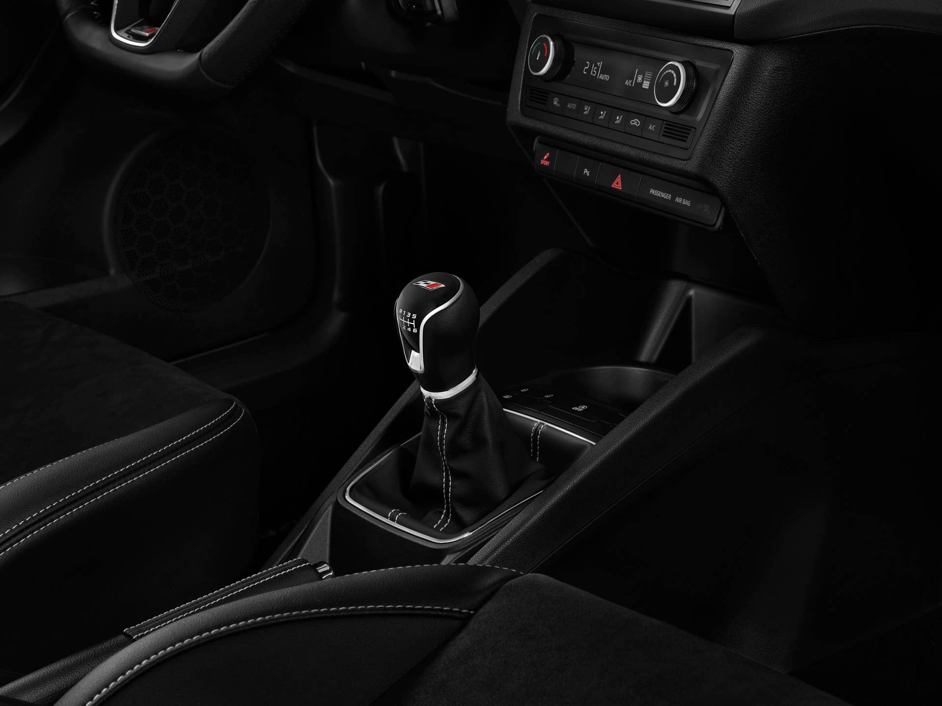 2016 Seat Ibiza Cupra interior shifter transmission