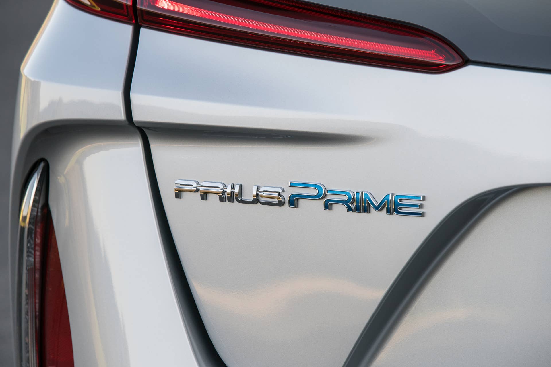 2017 Toyota Prius Prime Platinum badge