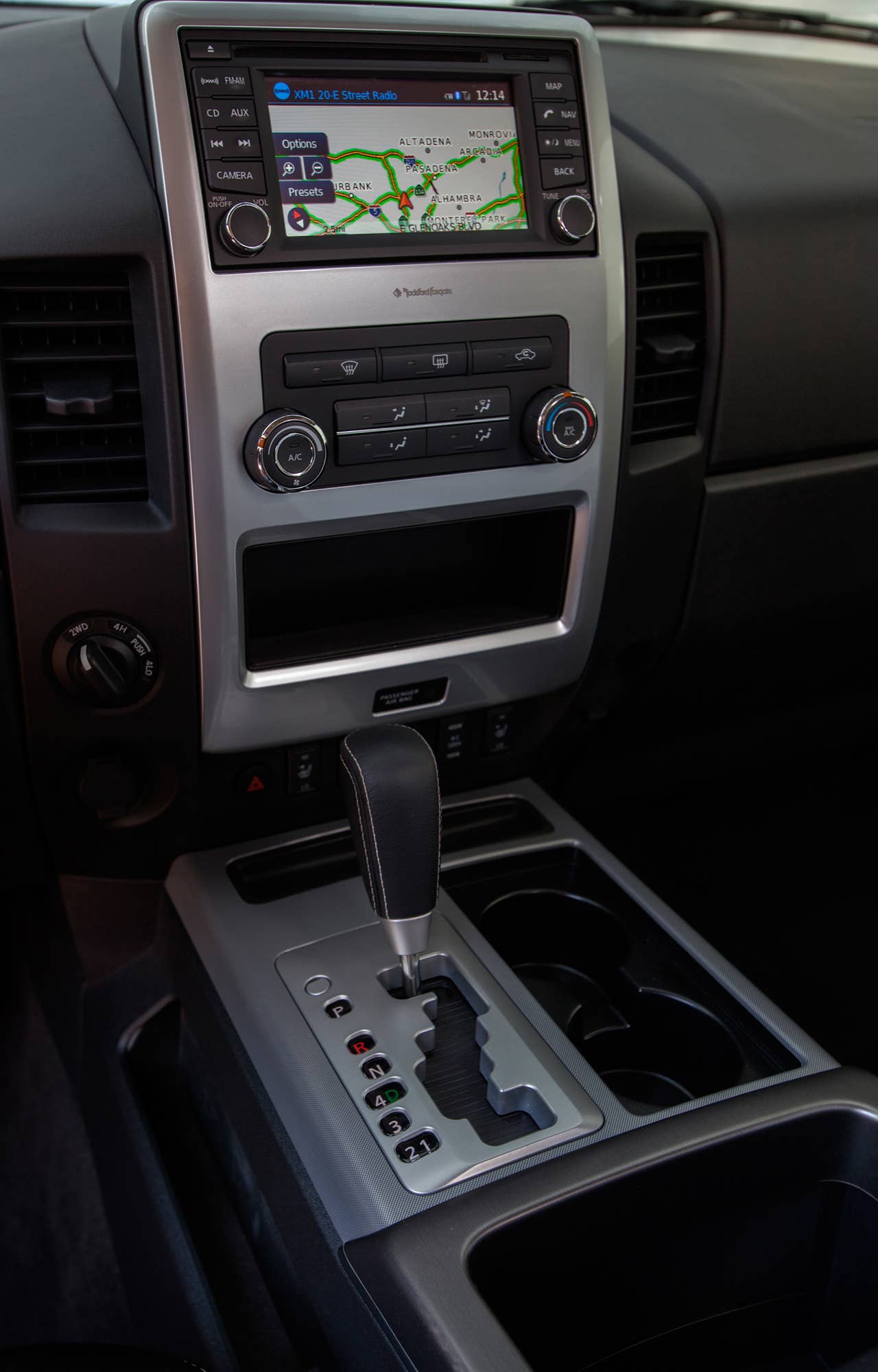 2013 Nissan Titan center stack