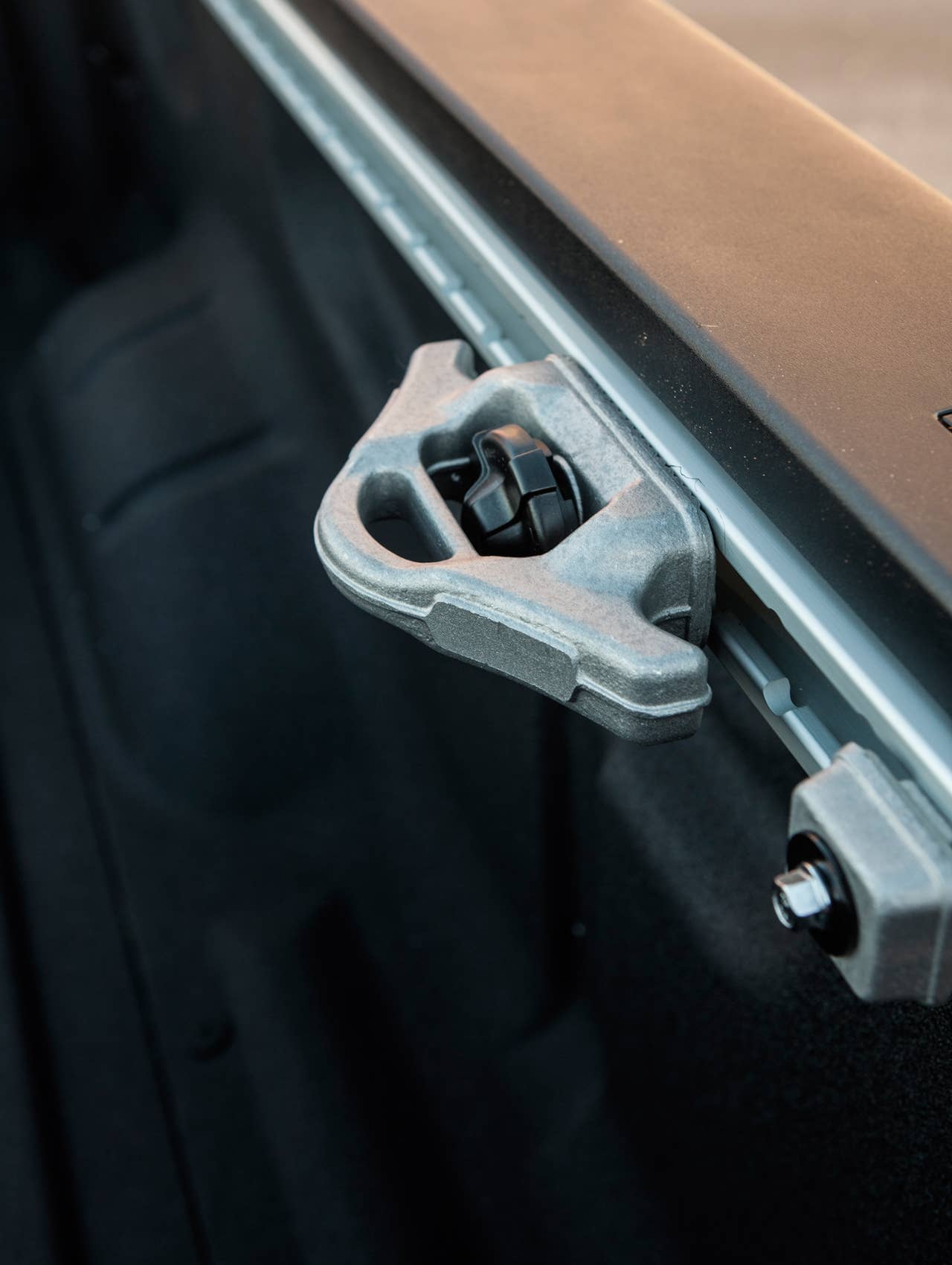 2013 Nissan Titan tie downs