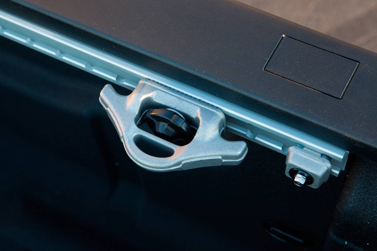 2013 Nissan Titan tie downs