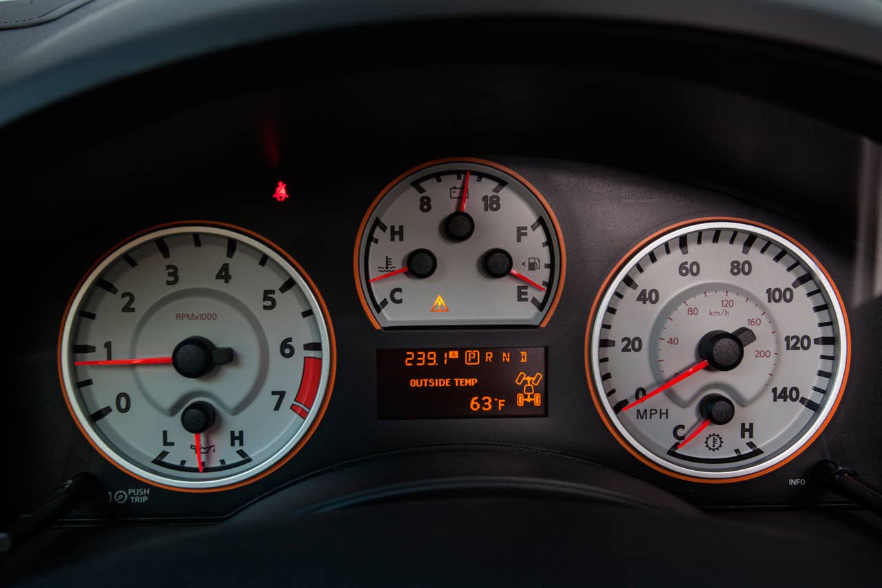 2013 Nissan Titan gauges