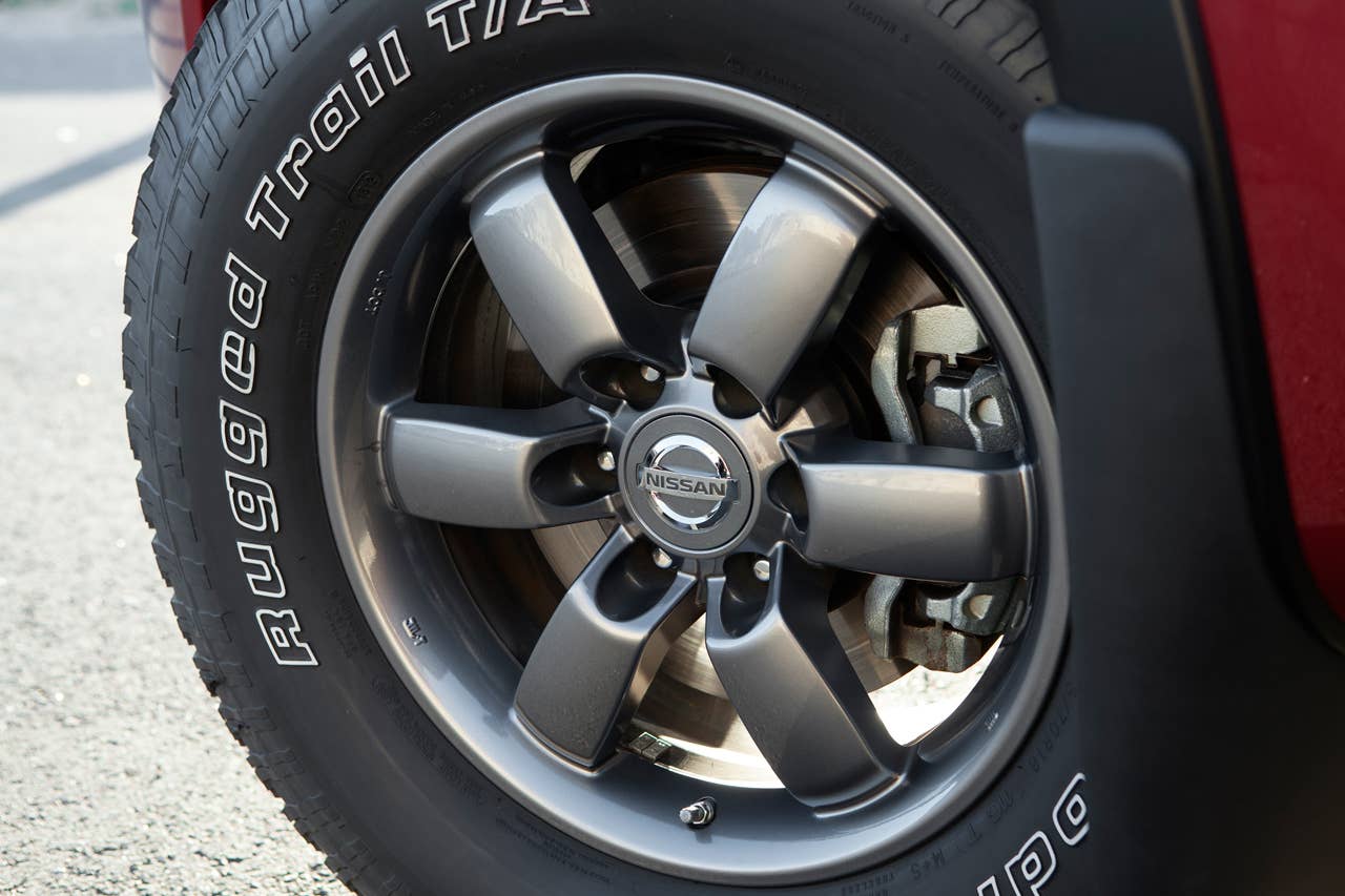 2013 Nissan Titan wheels