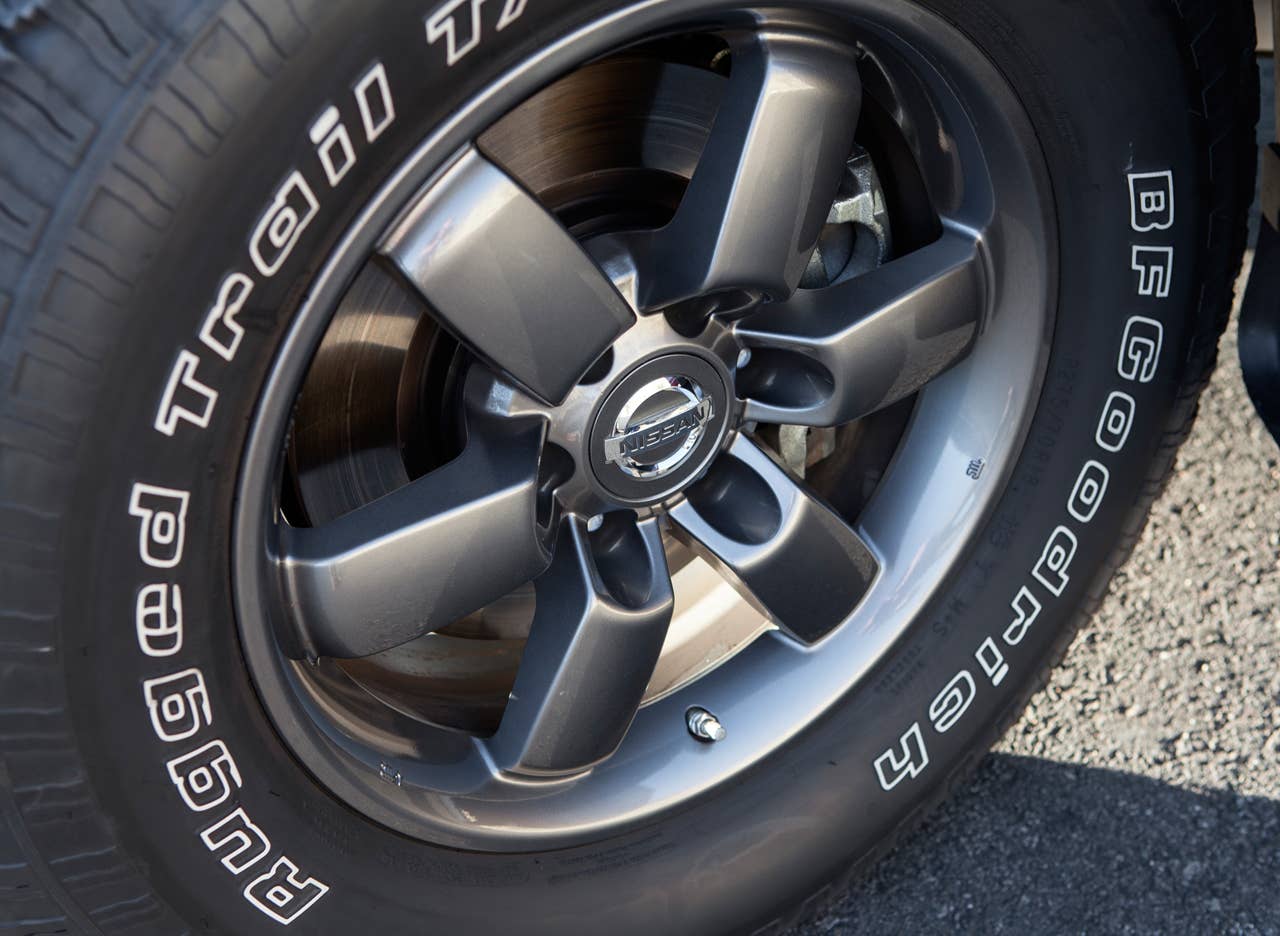 2013 Nissan Titan wheels