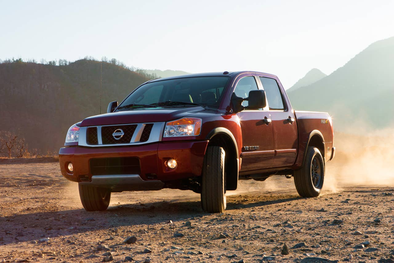 2013 Nissan Titan front 3/4