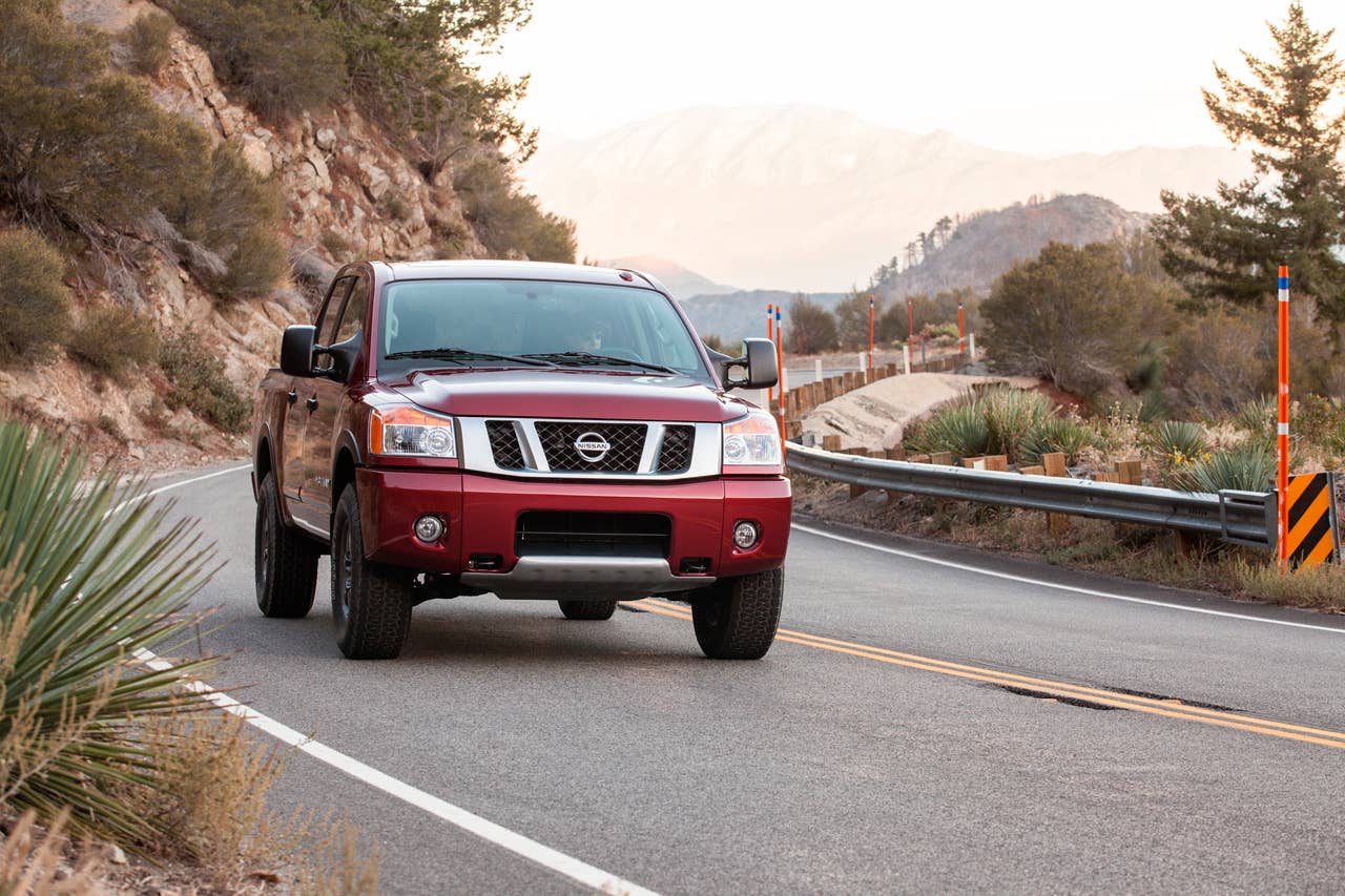 2013 Nissan Titan front 3/4
