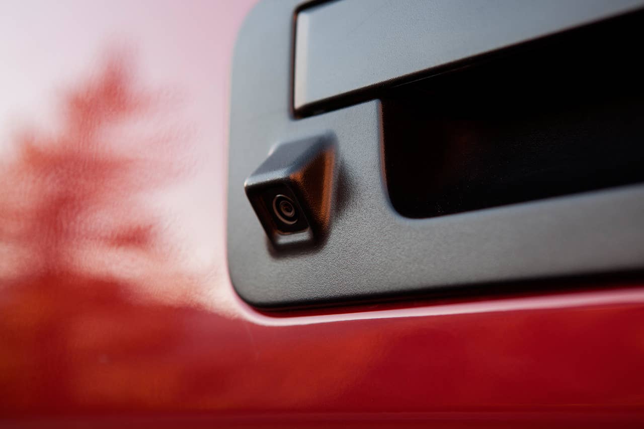 2013 Nissan Titan rear-view camera