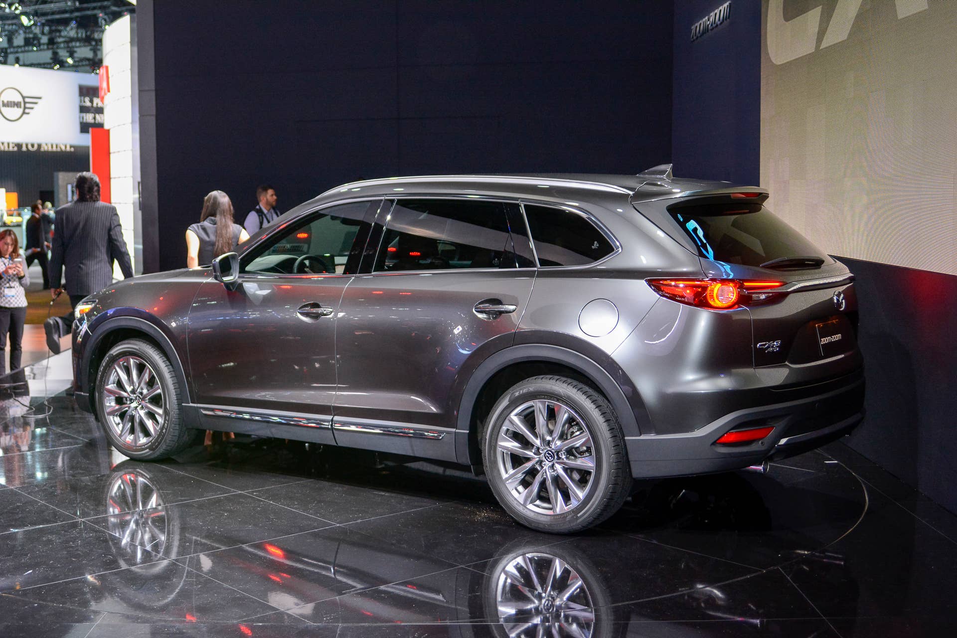 2017 mazda cx-9 rear gray metal