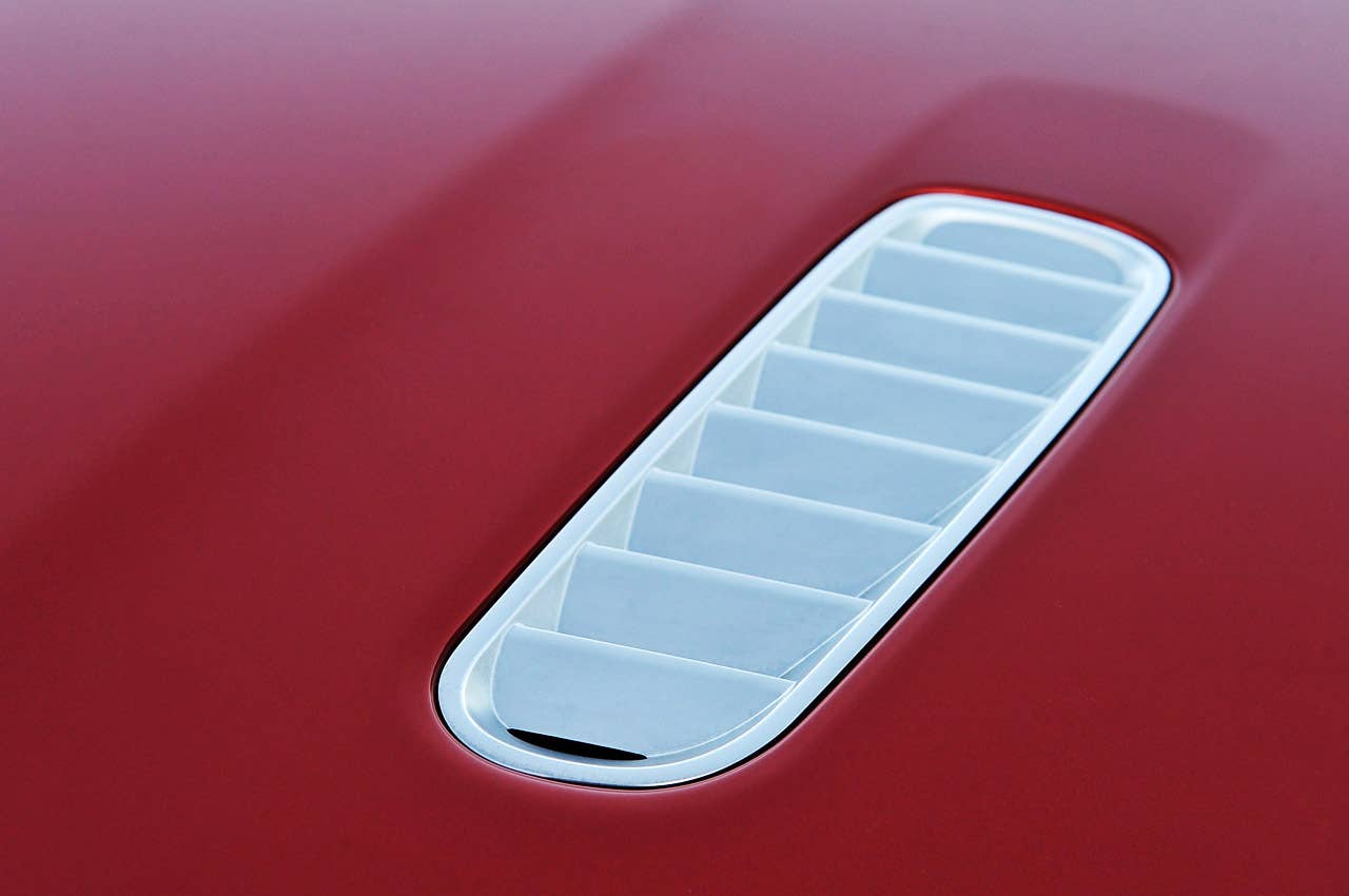 2013 Aston Martin DB9 hood vent