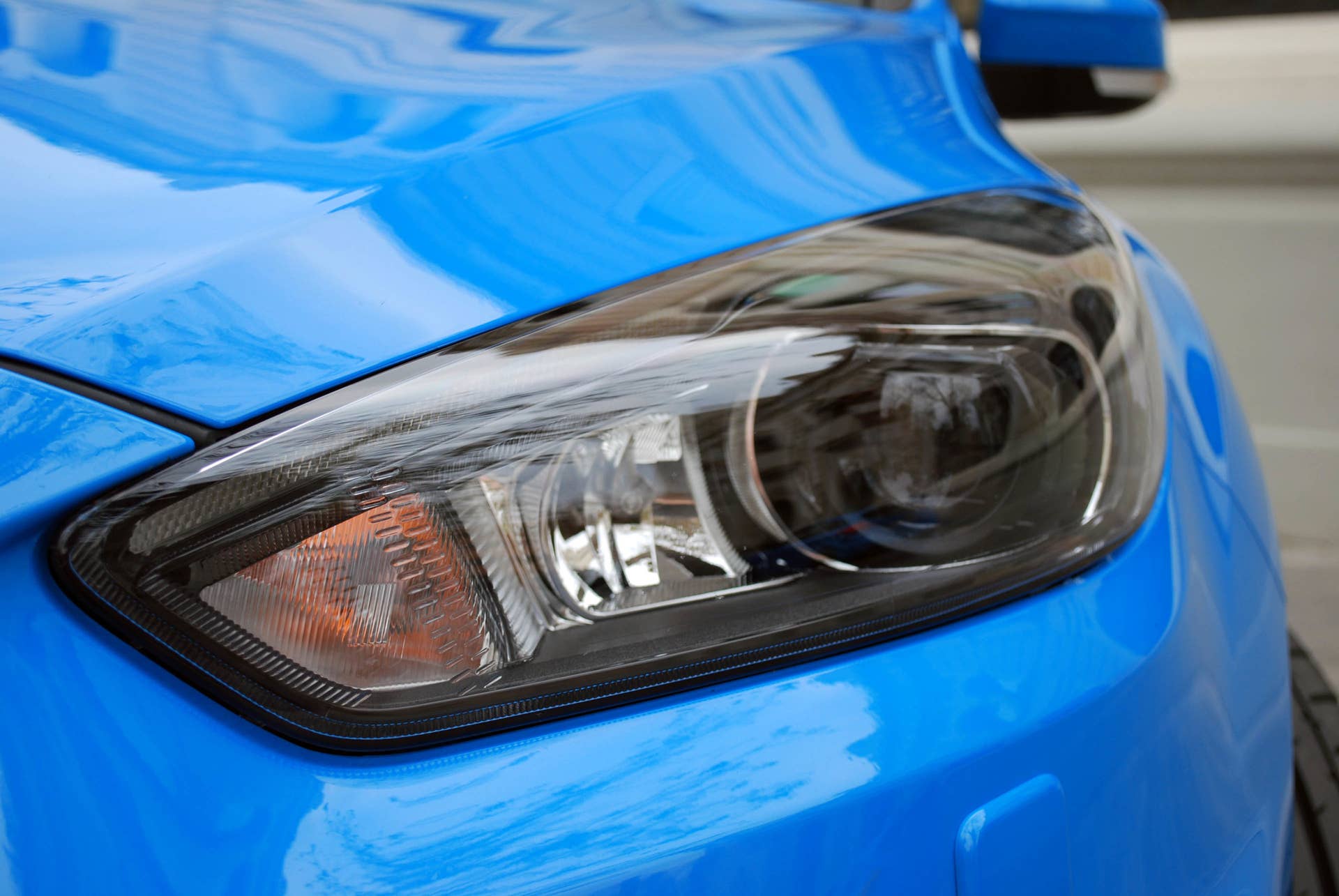 2016 Ford Focus RS headlight