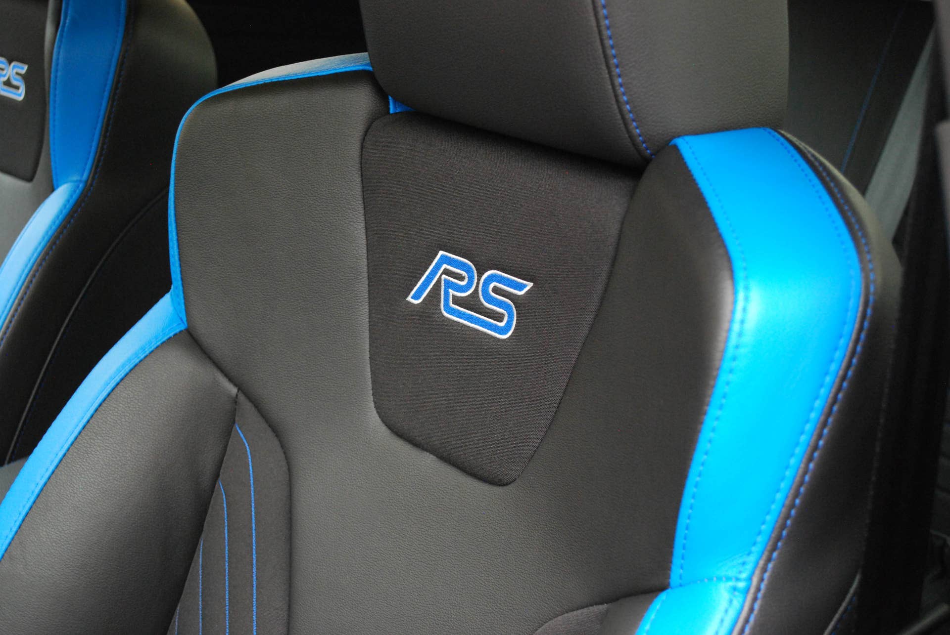 2016 Ford Focus RS seat detail