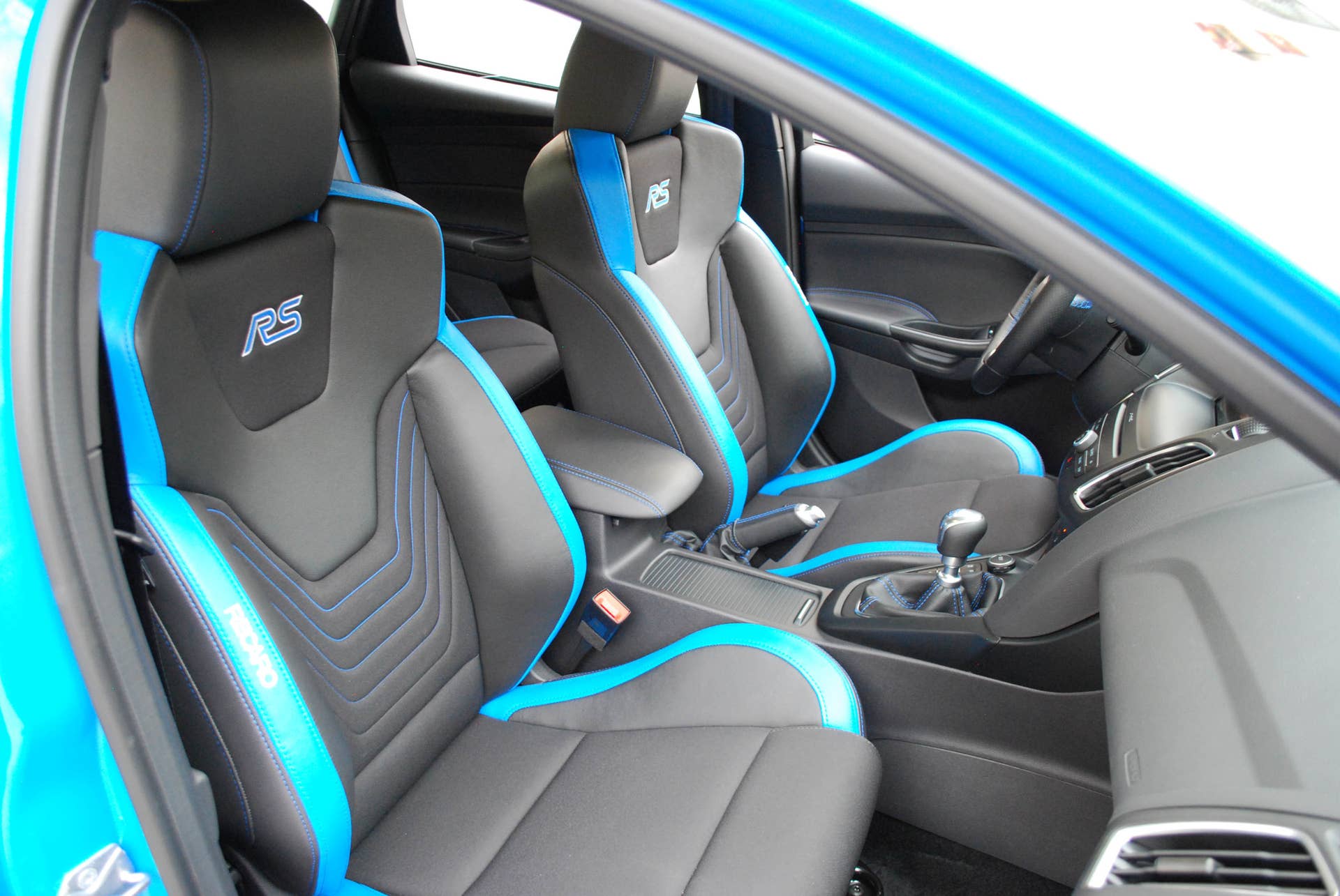 2016 Ford Focus RS front seats