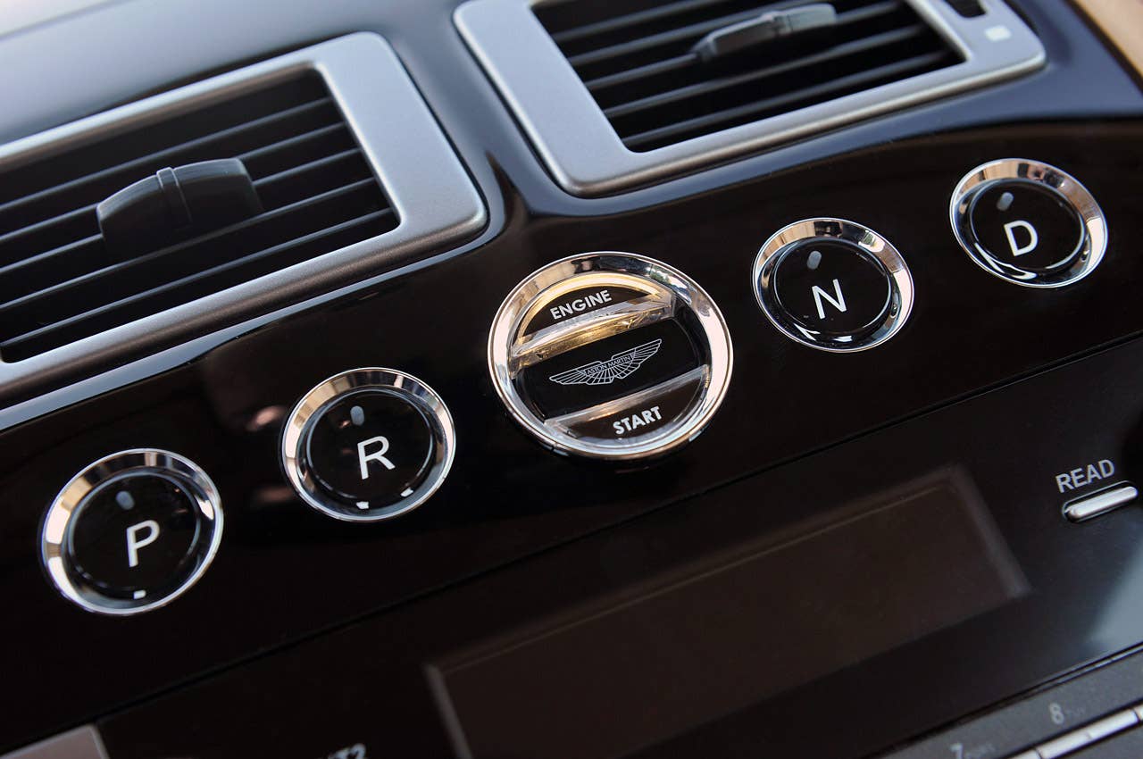 2013 Aston Martin DB9 key slot