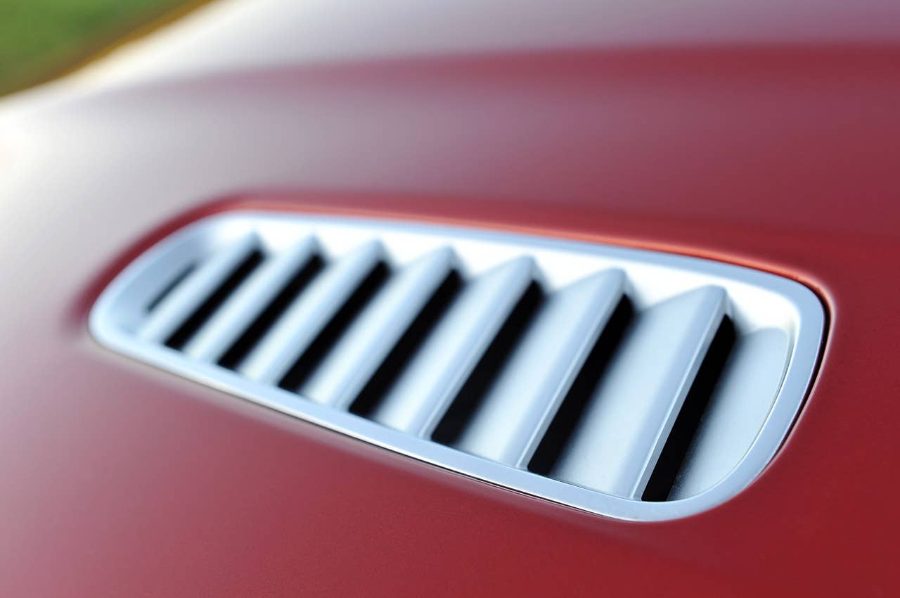 2013 Aston Martin DB9 hood vent