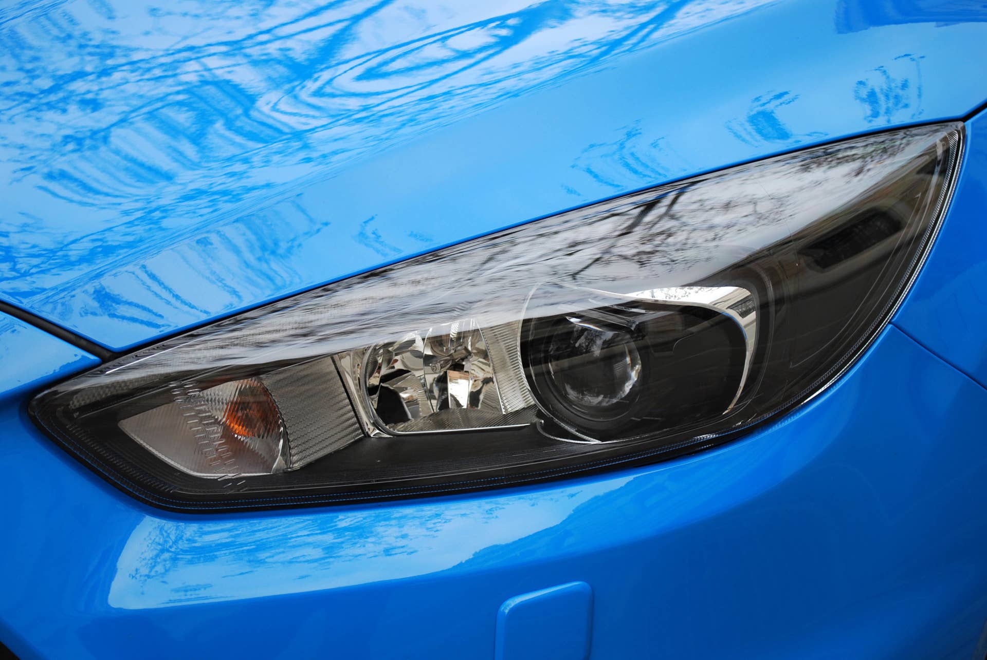 2016 Ford Focus RS headlight