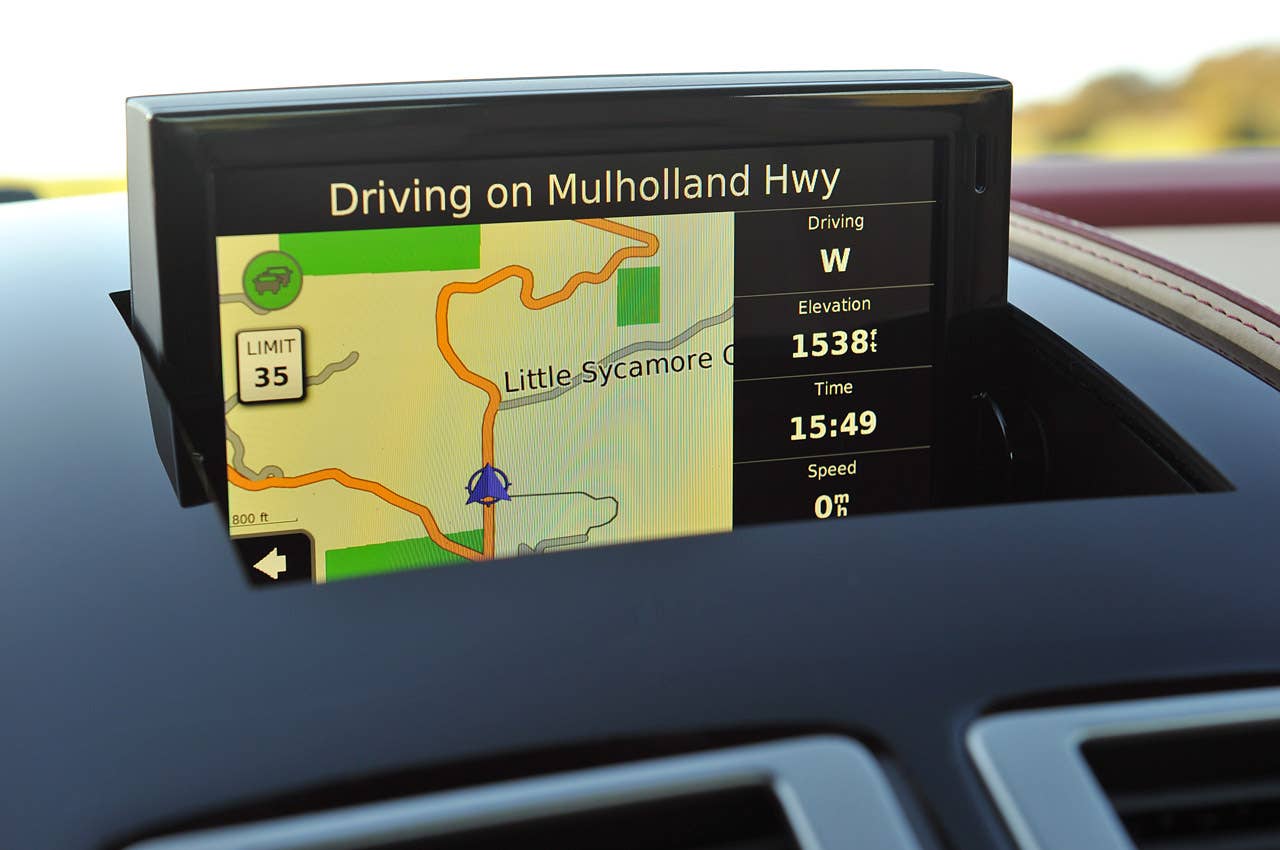 2013 Aston Martin DB9 navigation system