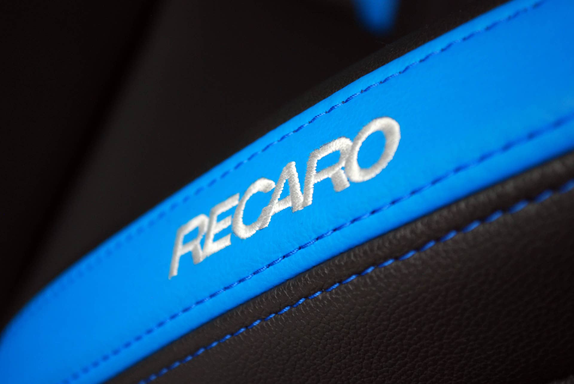 2016 Ford Focus RS seat detail