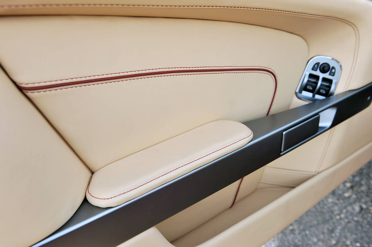 2013 Aston Martin DB9 door trim