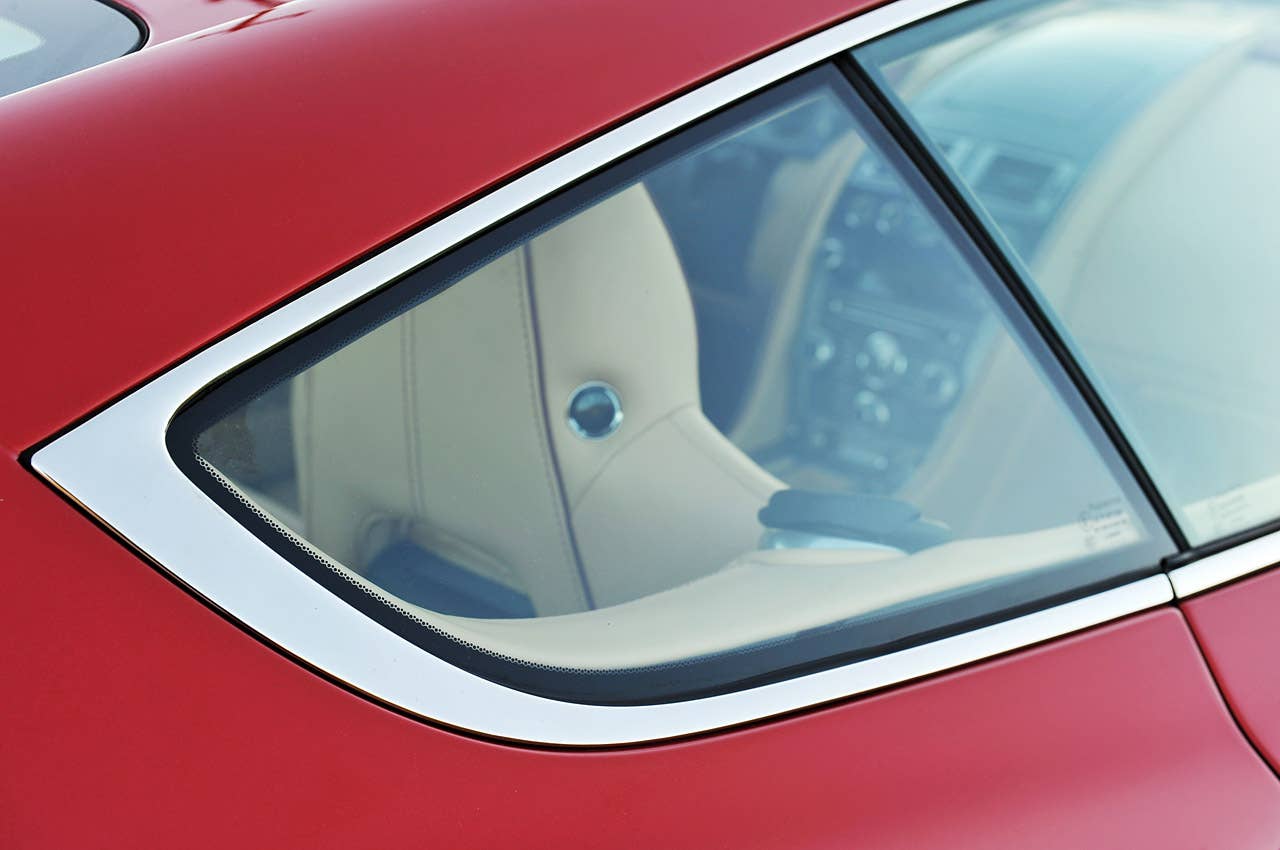 2013 Aston Martin DB9 side window