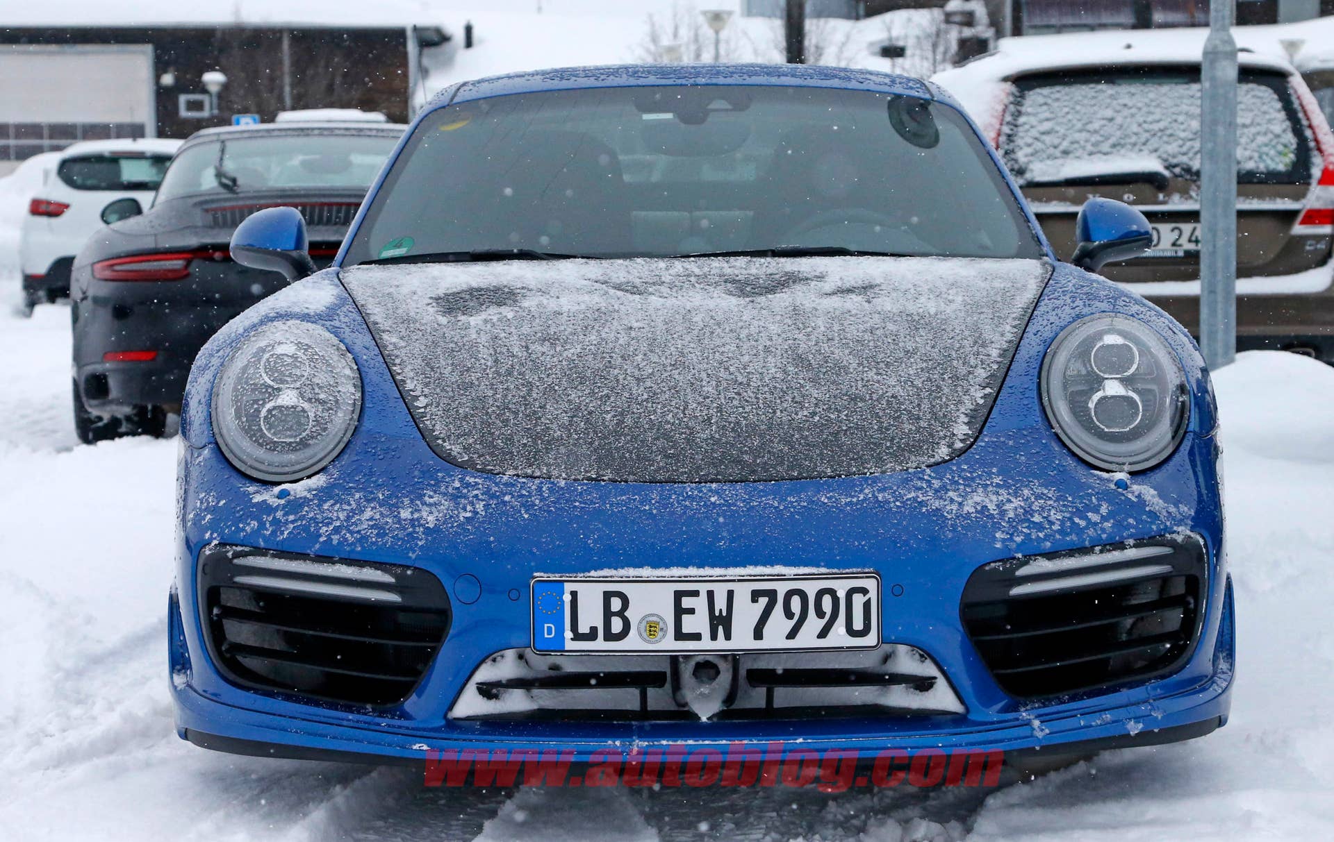 Porsche 911 GT2 RS front