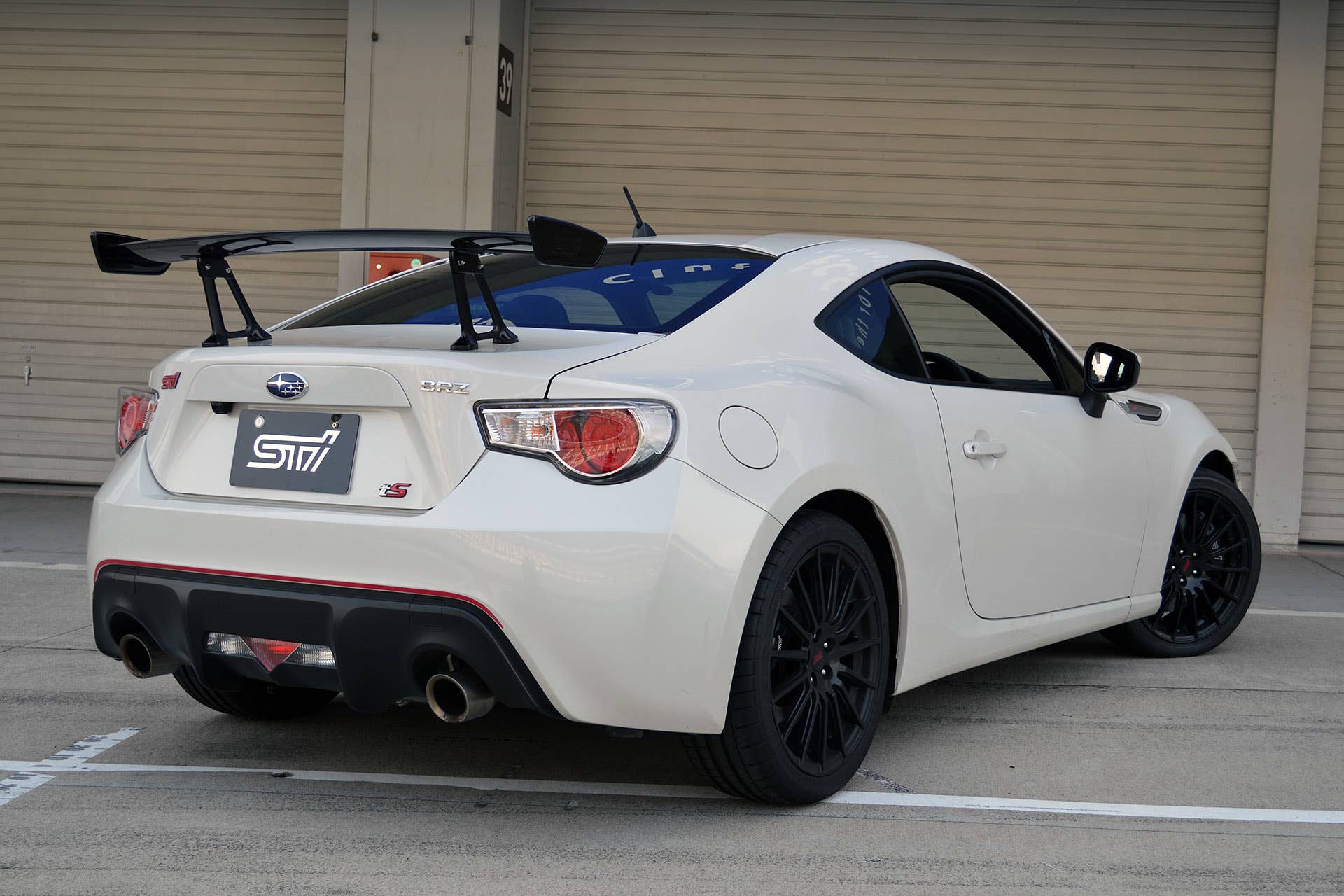 2015 subaru brz ts white back garage