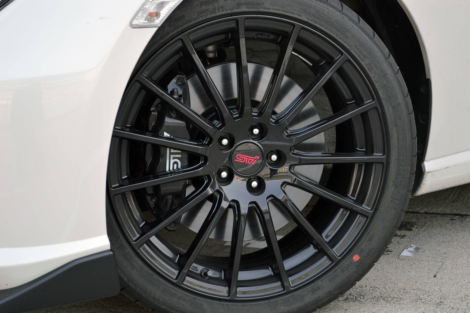 2015 subaru brz ts white wheel black sti