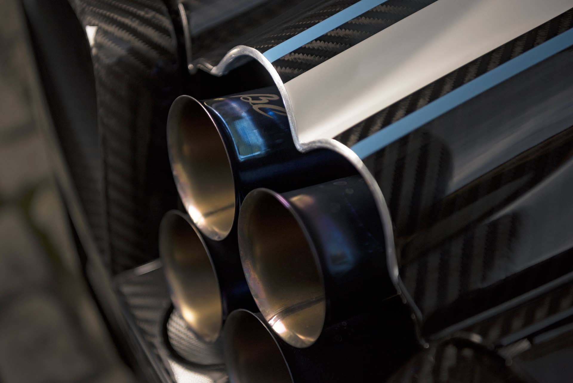 pagani huayra bc exhaust