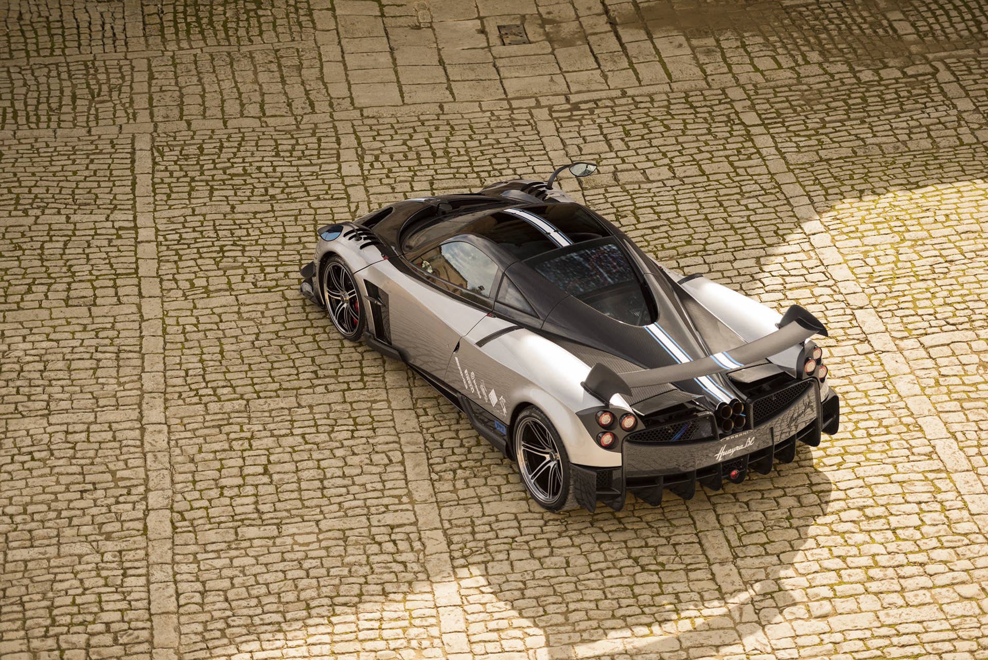 pagani huayra bc rear top