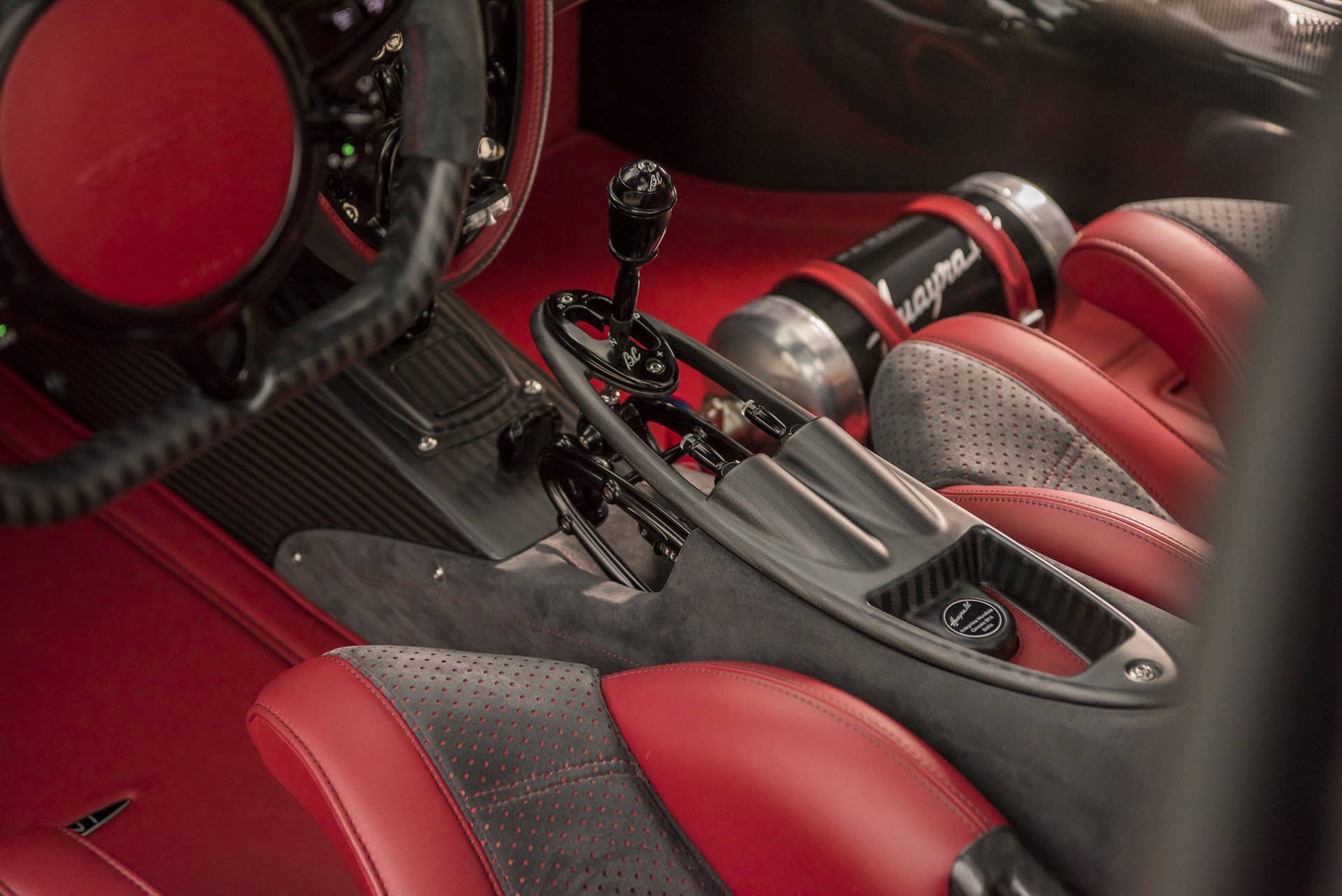 pagani huayra bc seats