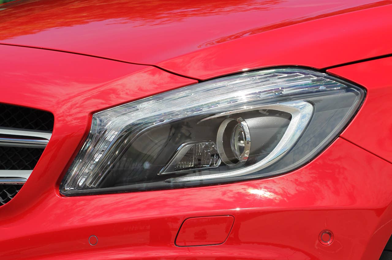 2012 Mercedes-Benz A-Class headlight