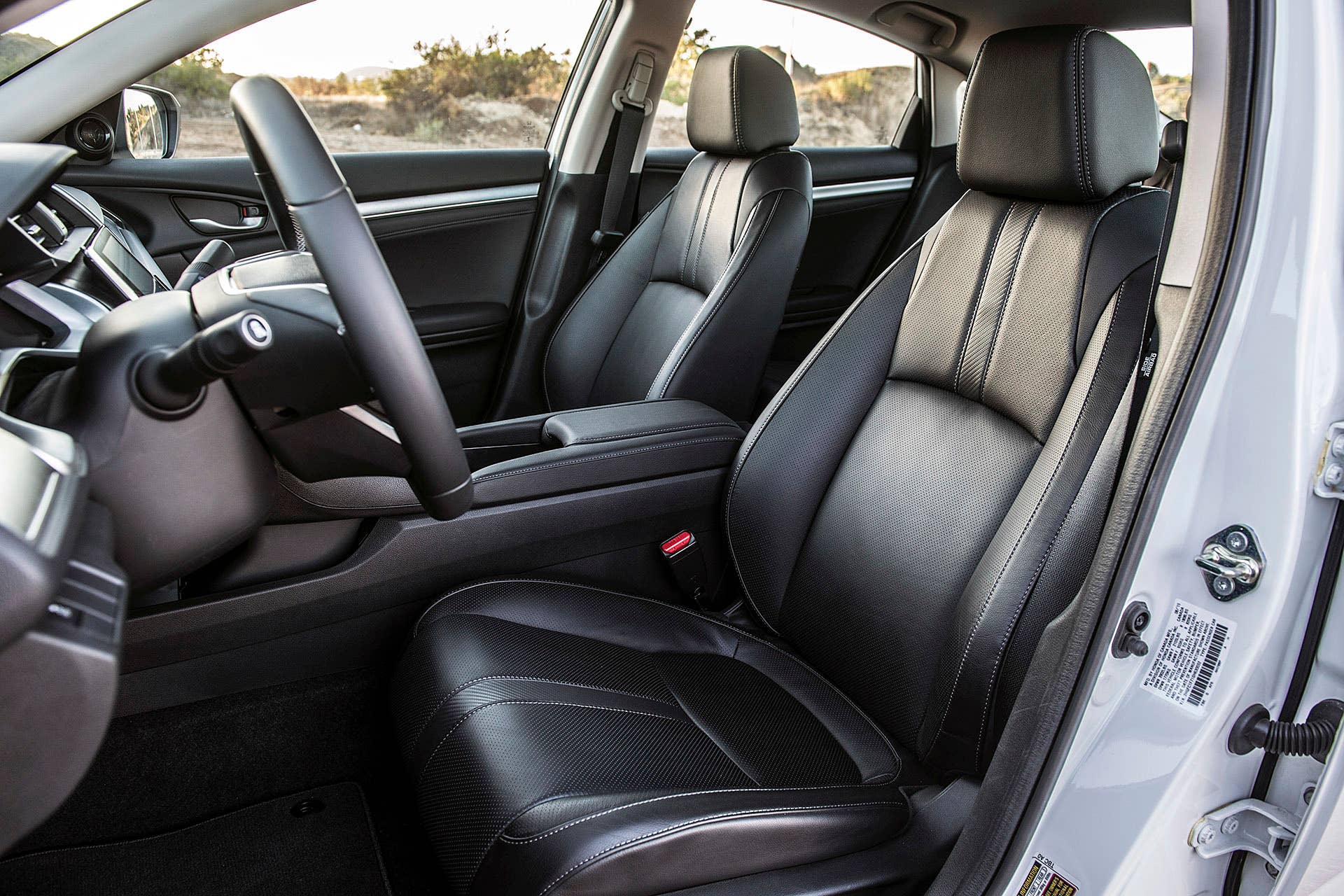 2016 Honda Civic front seats