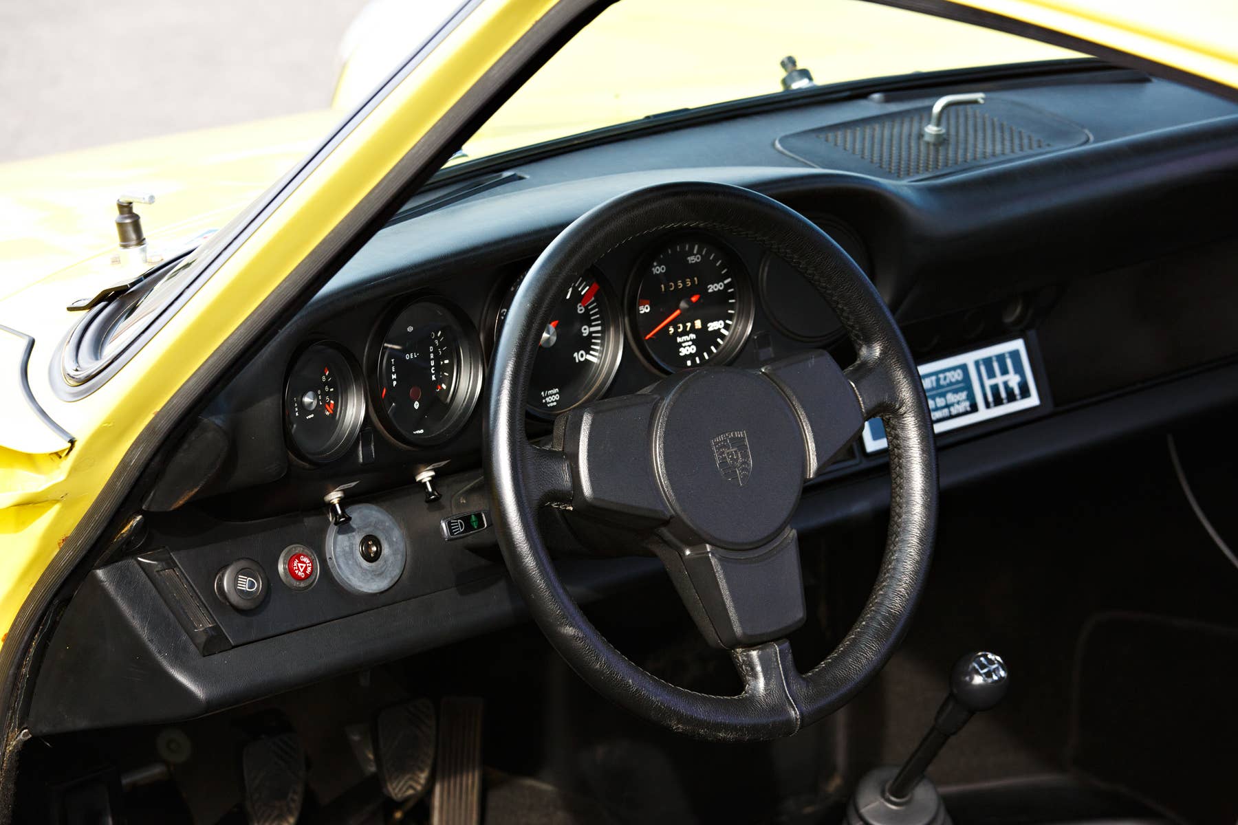 1974 Porsche 911 Carrera 3.0 IROC RSR cockpit