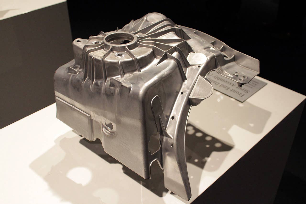 The single-piece aluminum strut tower assembly in the 2015 C-Class.