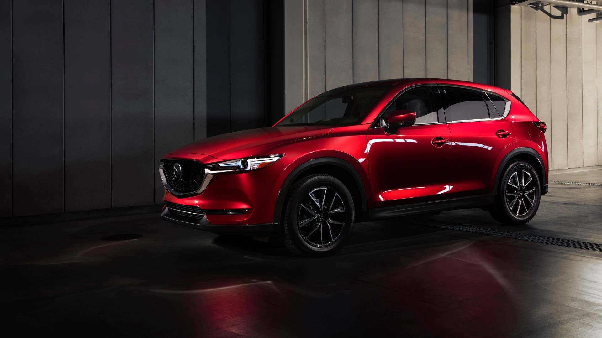 2017 Mazda CX-5 Front Three Quarter Exterior