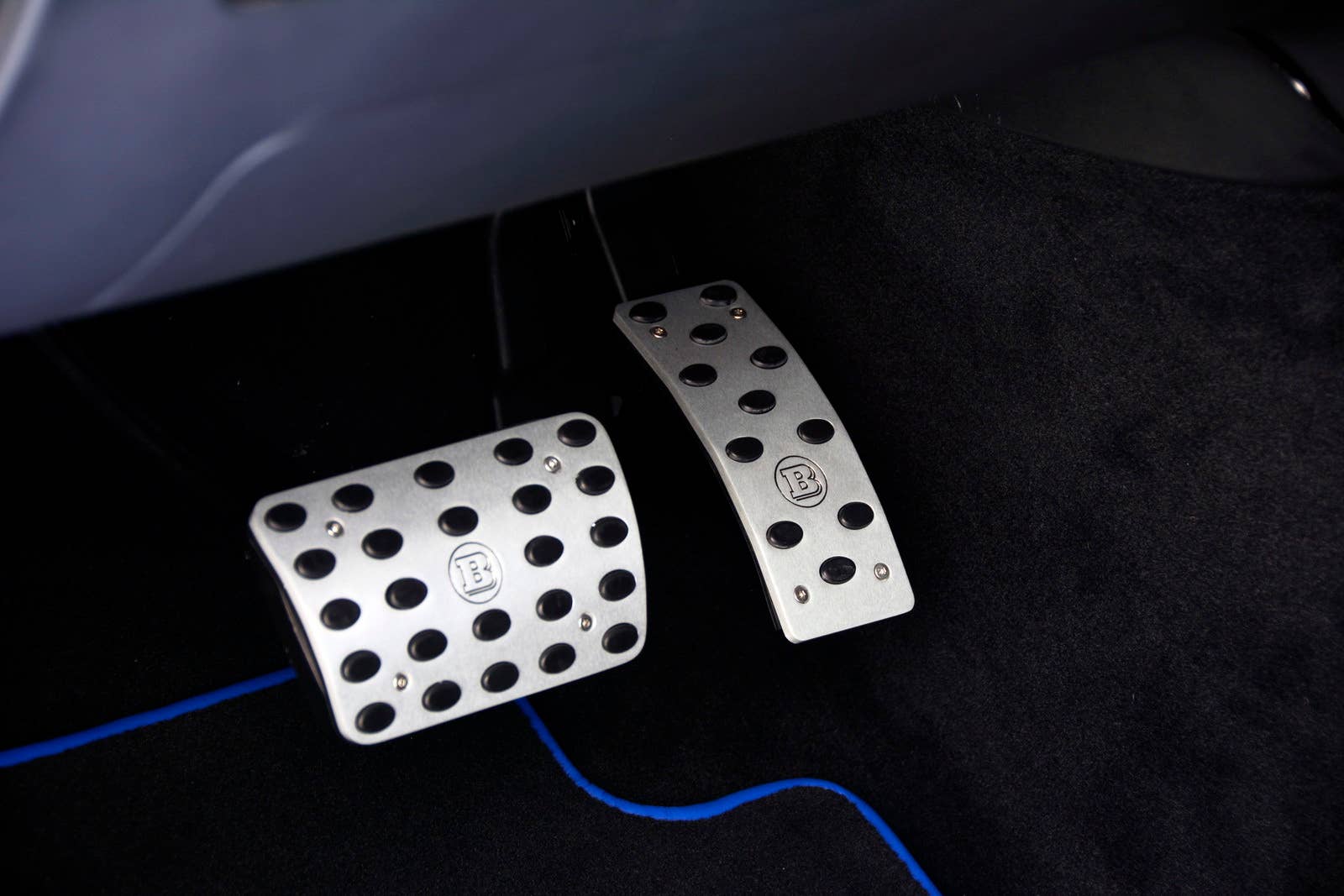 Mercedes GLE Brabus 700 Coupe pedals