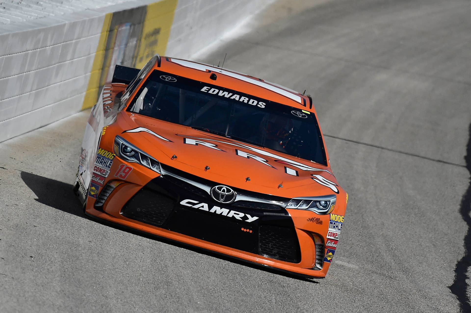 2015 Toyota Camry NASCAR #19 - Carl Edwards