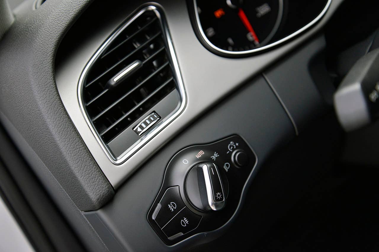 2013 Audi Allroad 2.0T Quattro headlight controls
