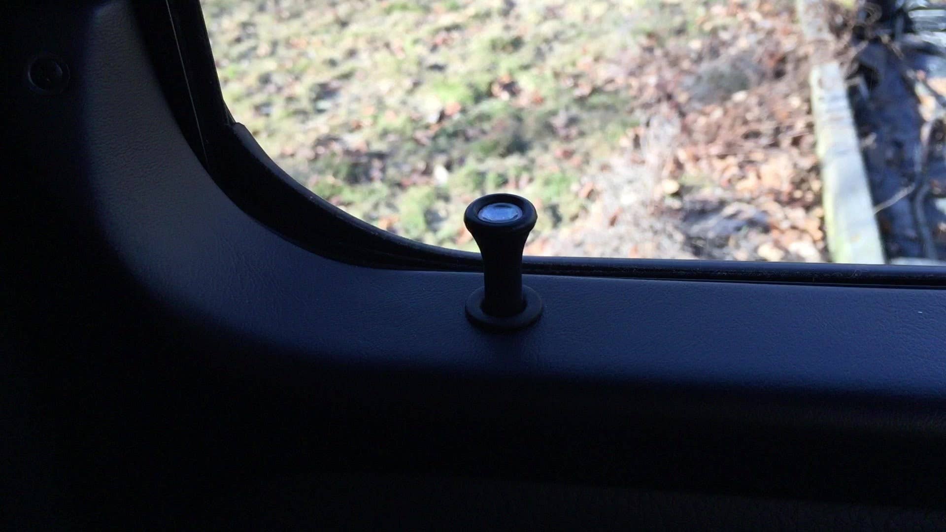 The sound of the doors locking on the Mercedes-Benz G550 is incredible.