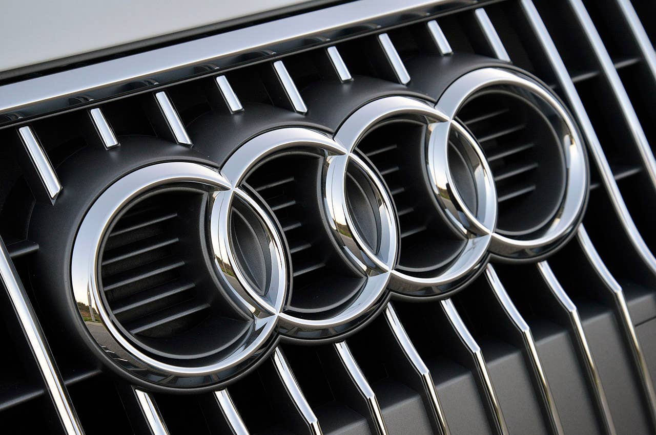 2013 Audi Allroad 2.0T Quattro grille