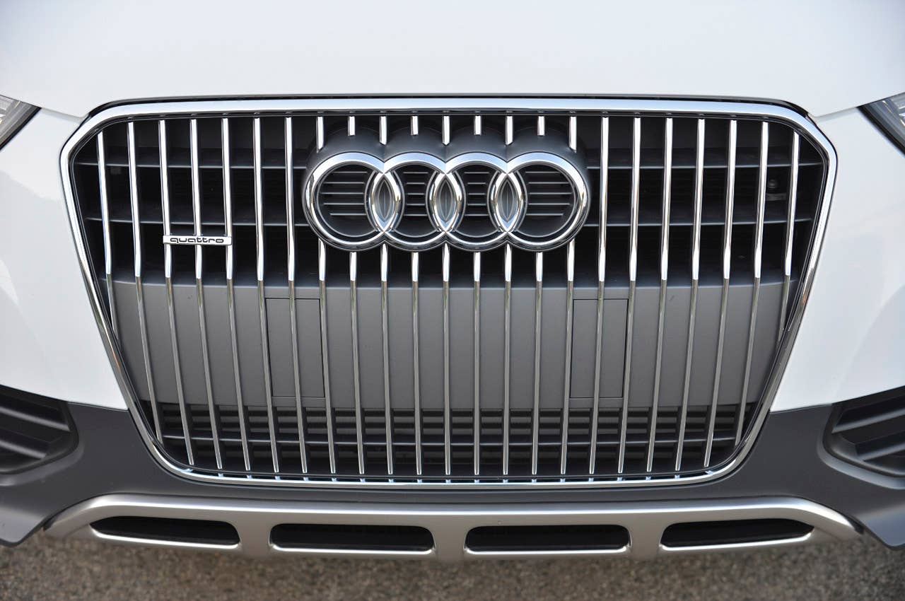 2013 Audi Allroad 2.0T Quattro grille