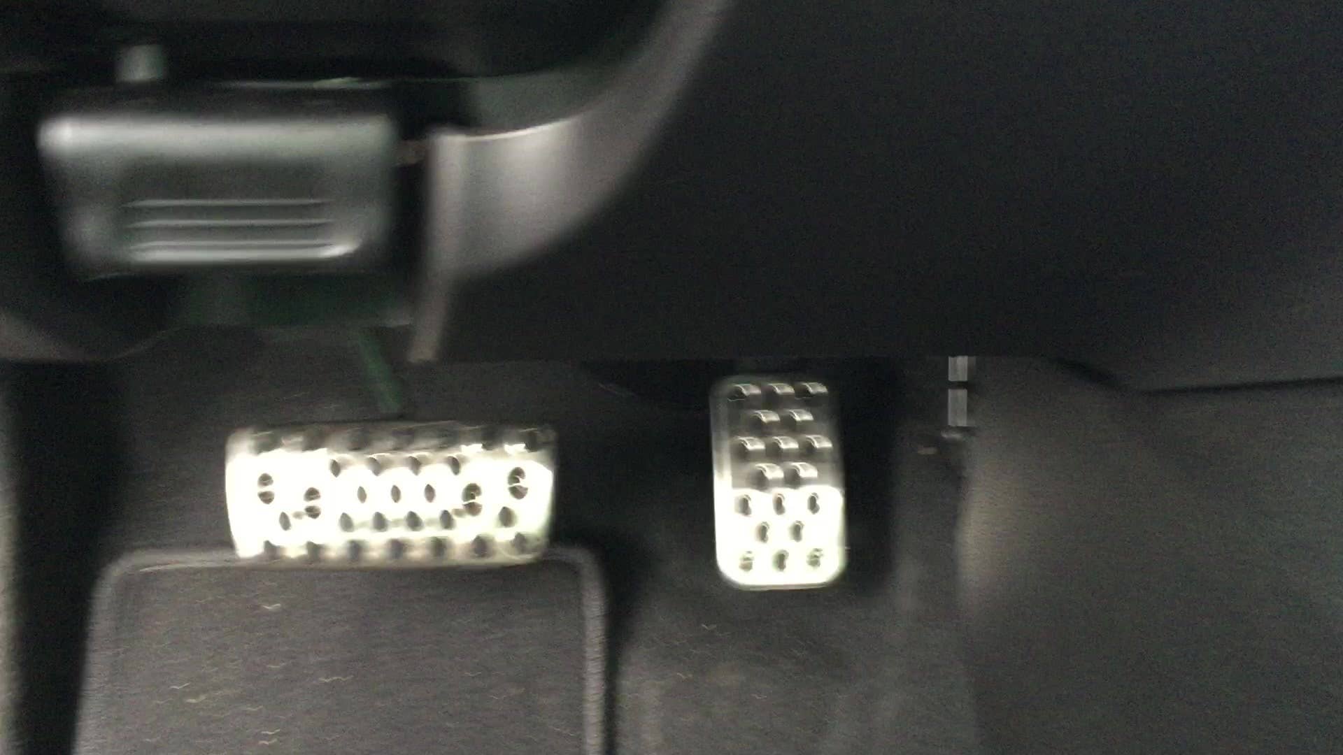 See what the A-Spec package adds to the interior of the 2016 Acura ILX.